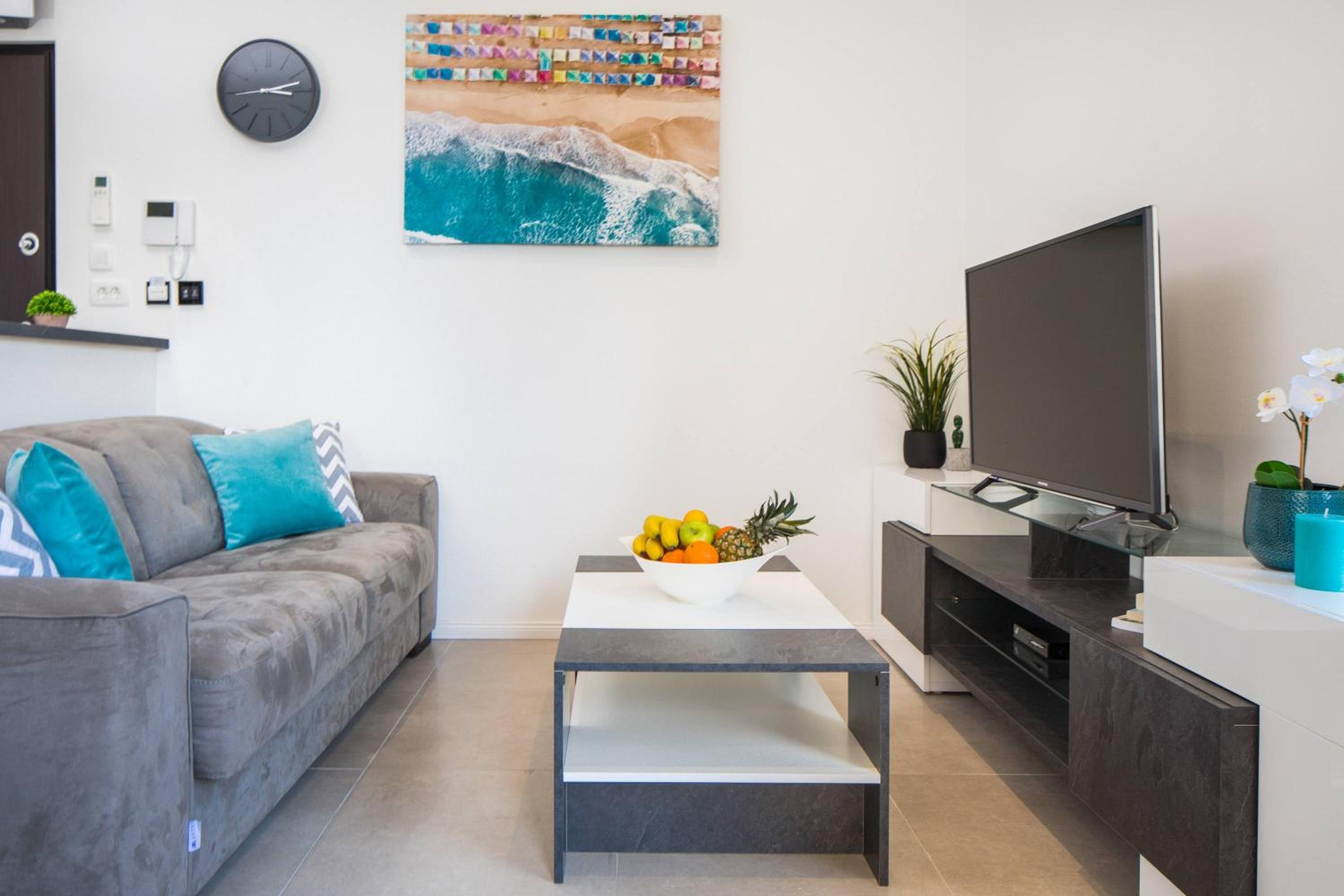 Apartment with Sea View