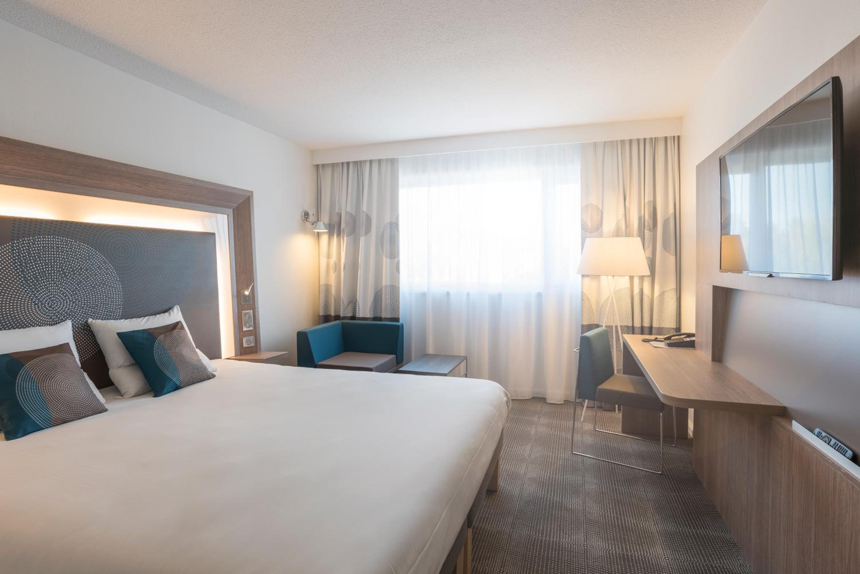 Superior King Room - Photo 3