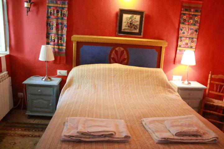Double or Twin Room - Photo 9
