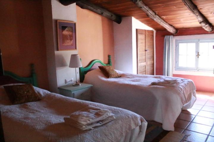 Double or Twin Room - Photo 6
