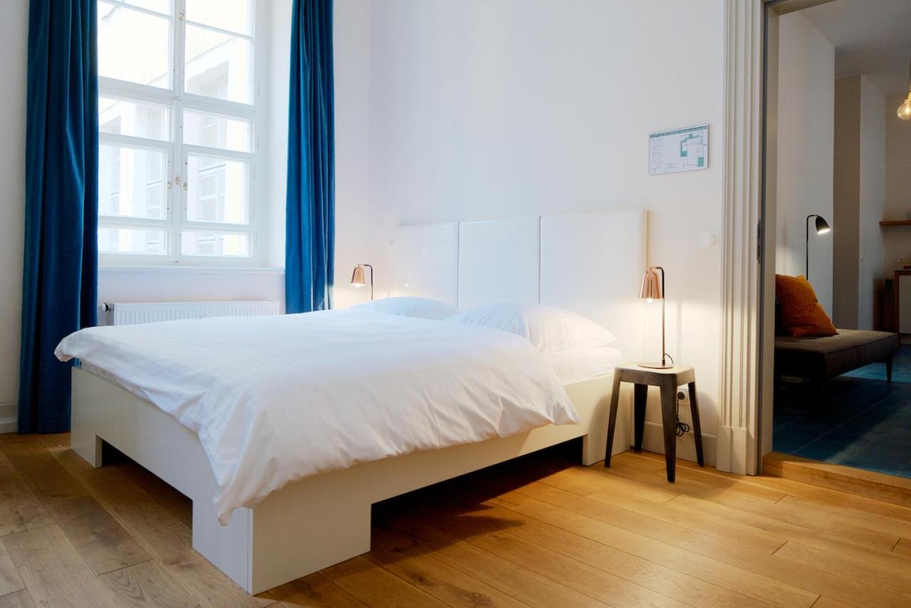 One-Bedroom Apartment with Sofa Bed
