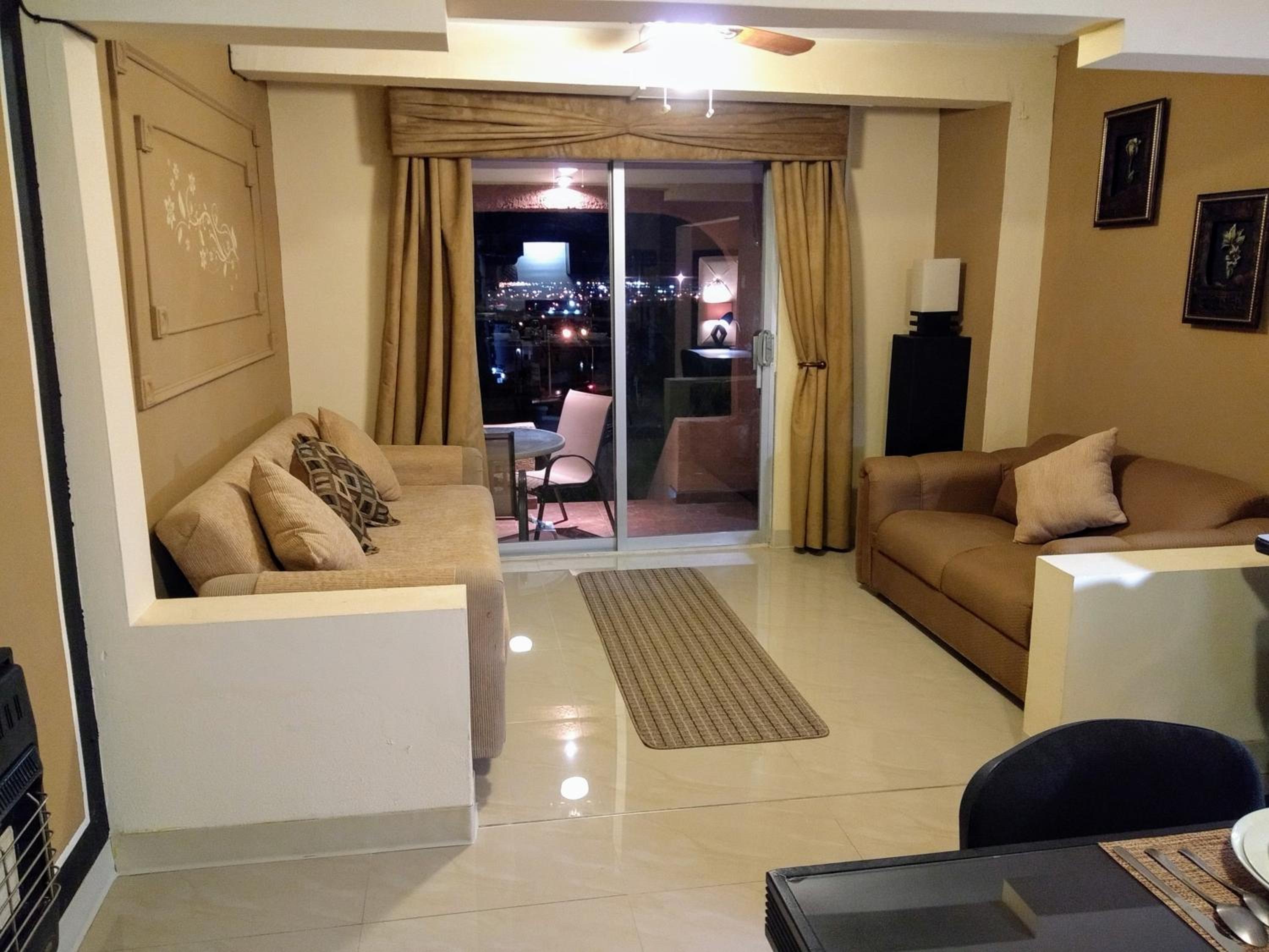 Apartment with Terrace - Photo 33