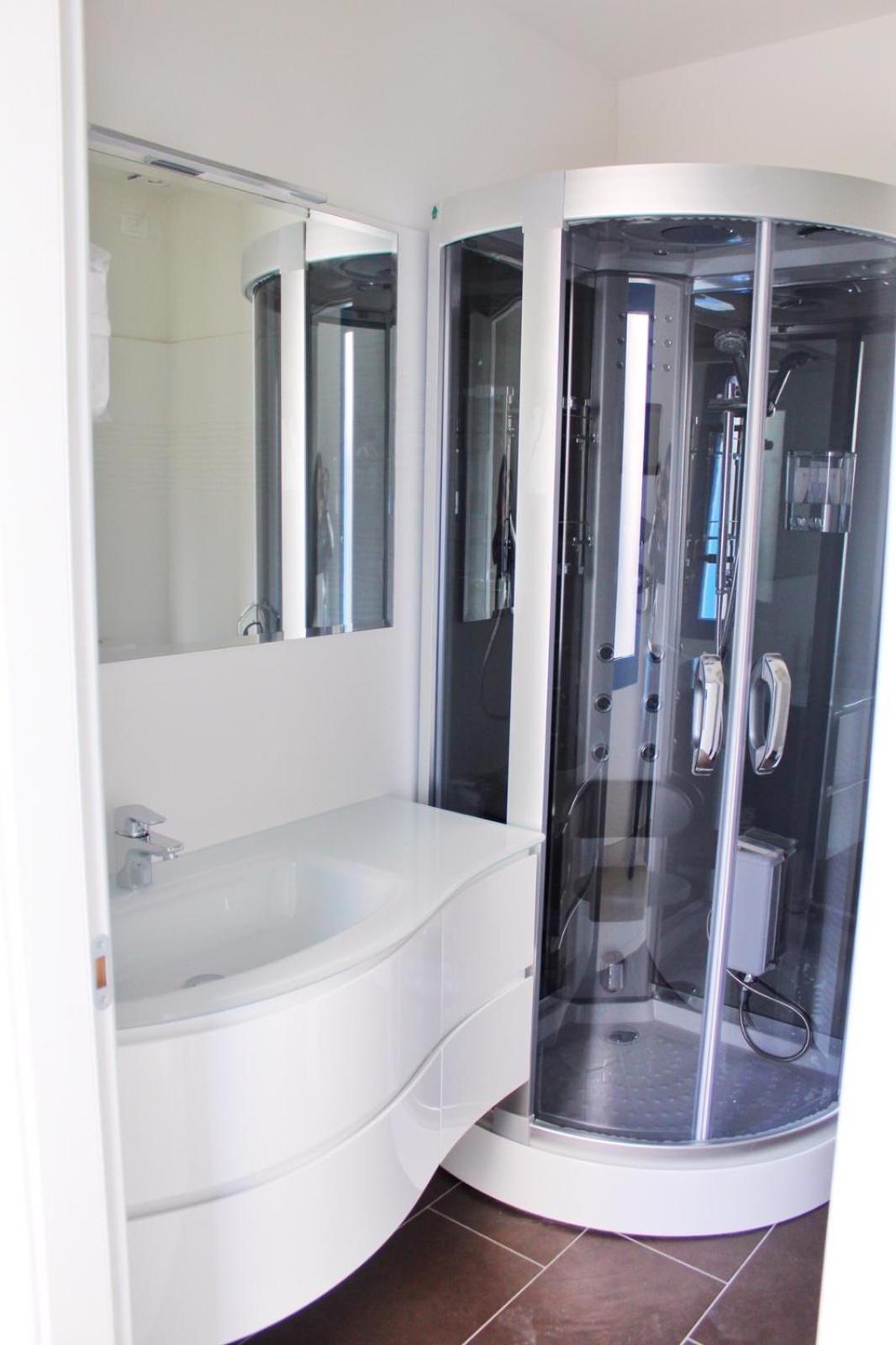 Superior Apartment - Photo 15