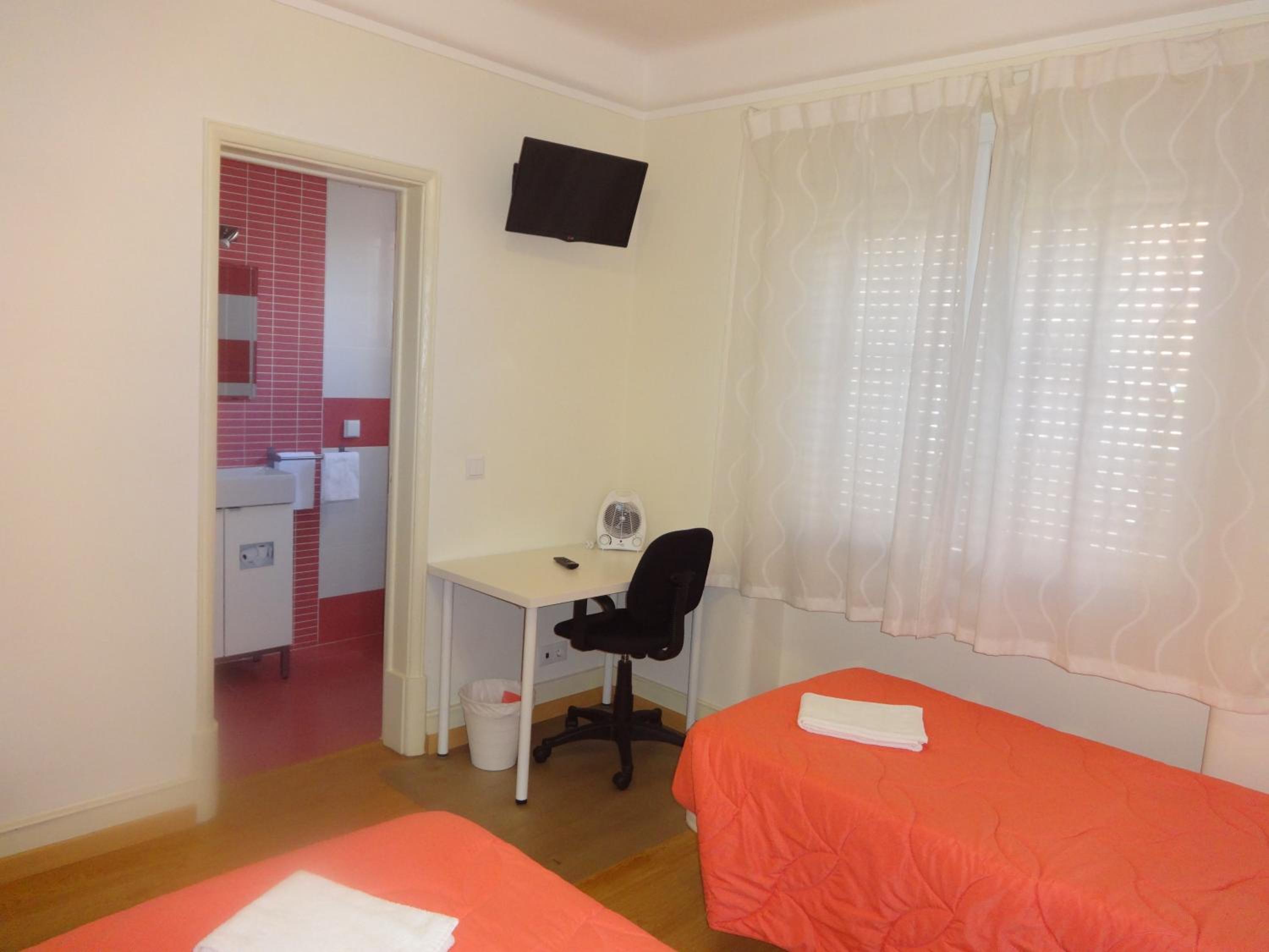 Deluxe Double Room with Shower photo 1