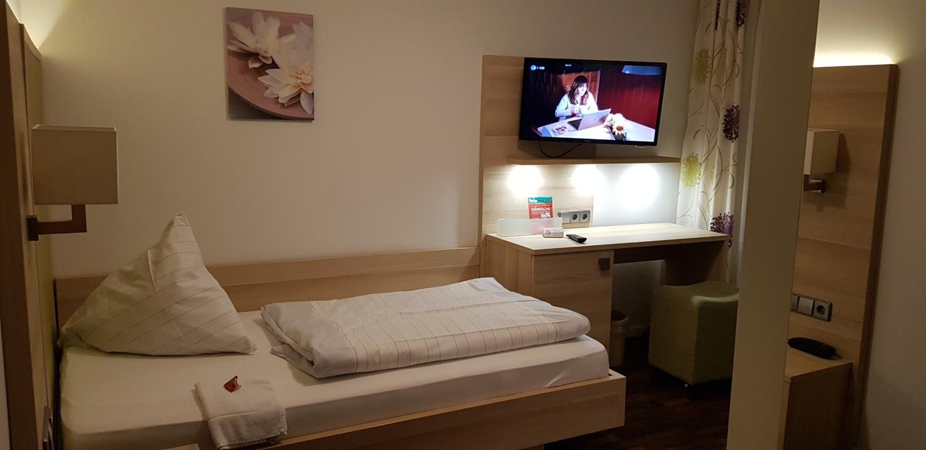 Comfort Single Room