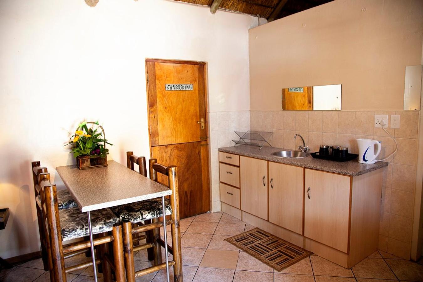 One-Bedroom Chalet - Photo 5