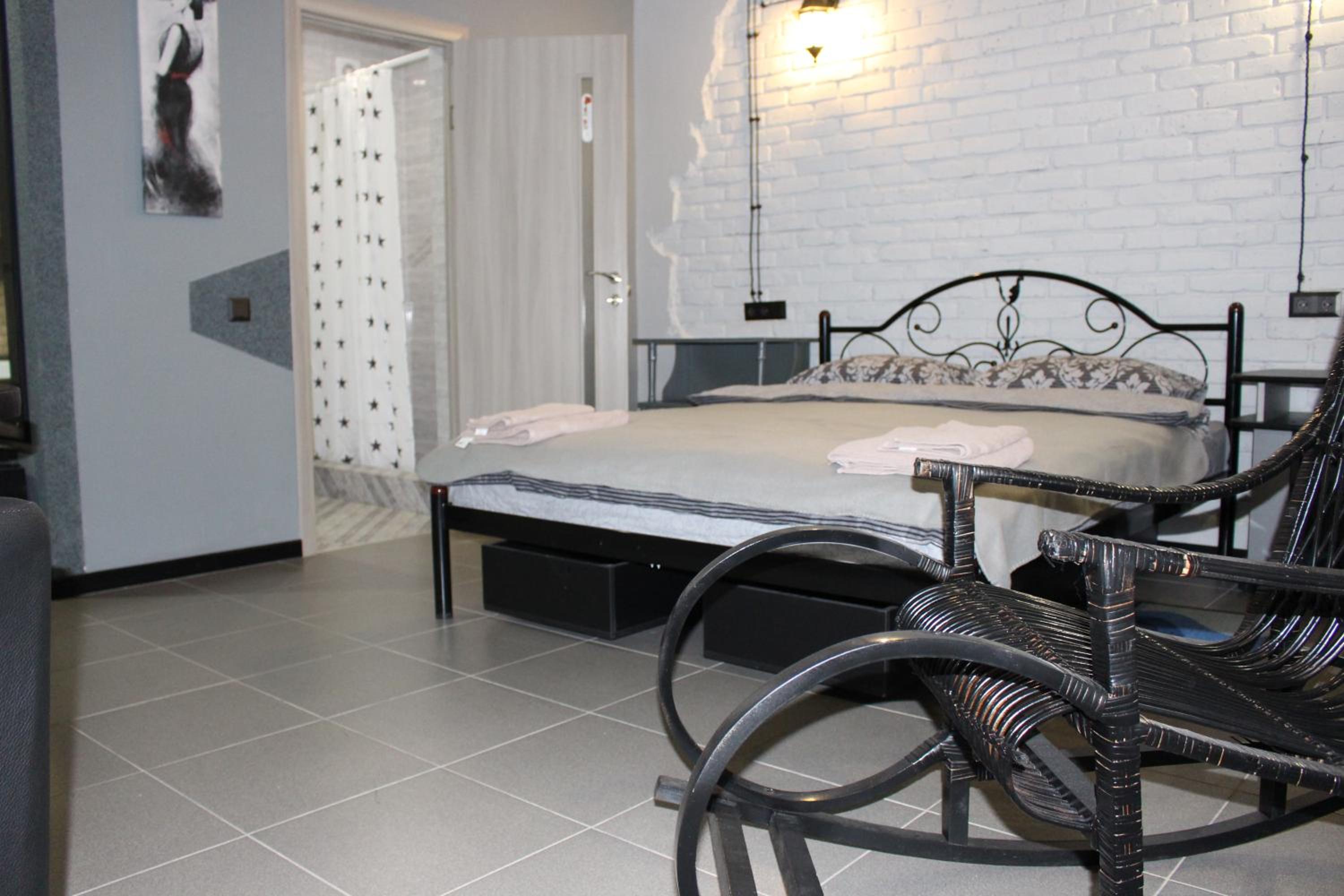 Deluxe Double Room with Shower photo 2