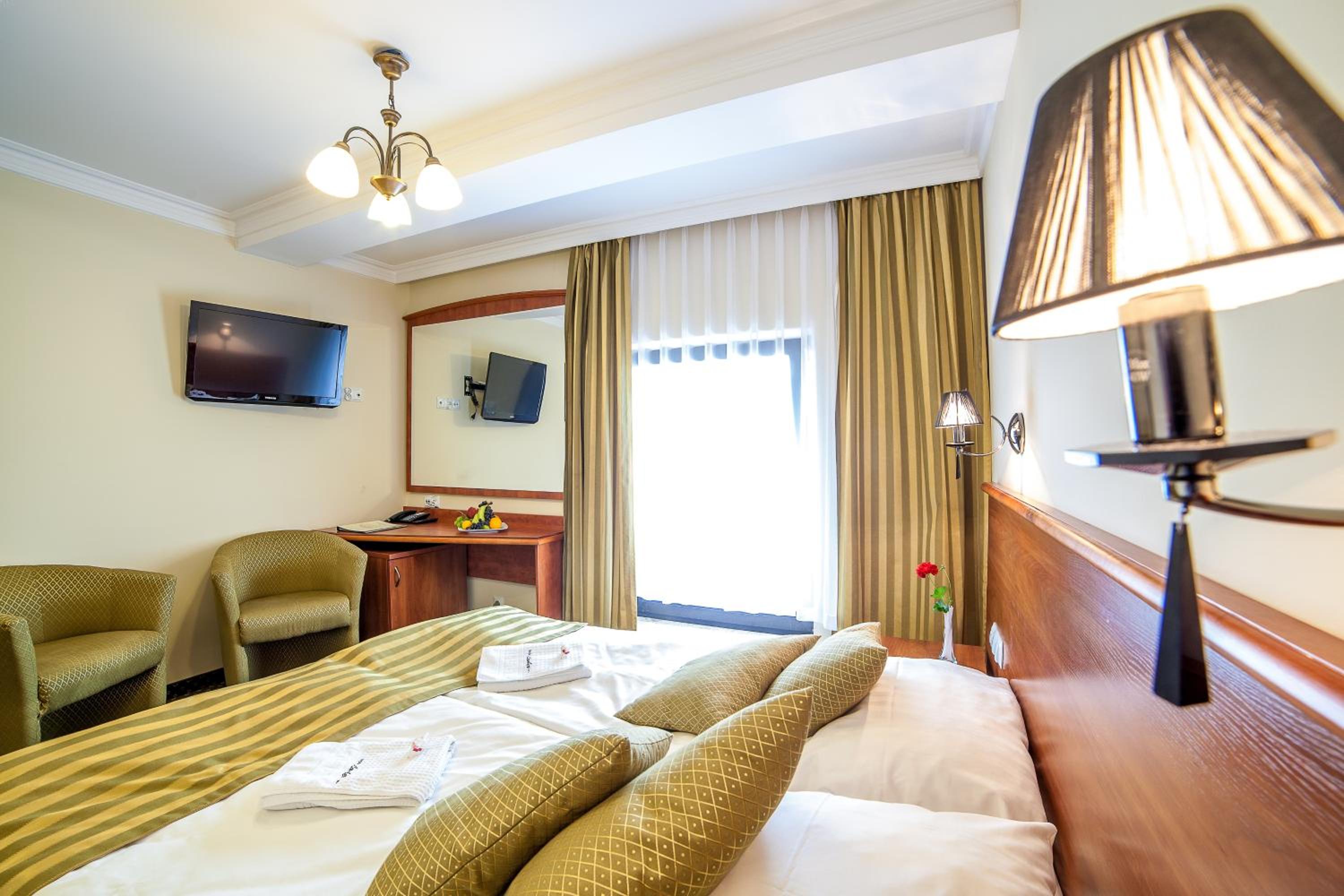 Economy Double Room - Photo 3