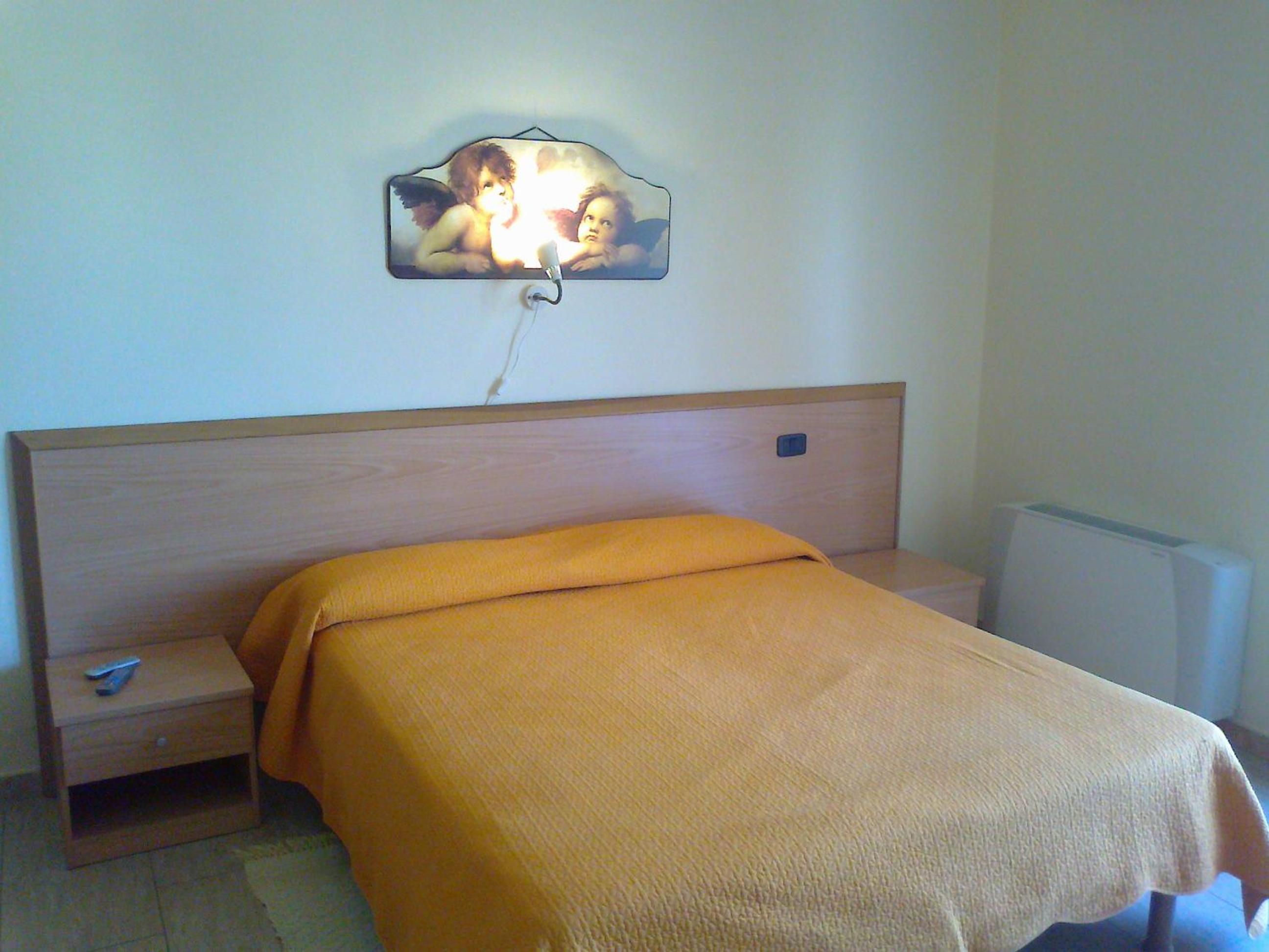 Double or Twin Room - Photo 1