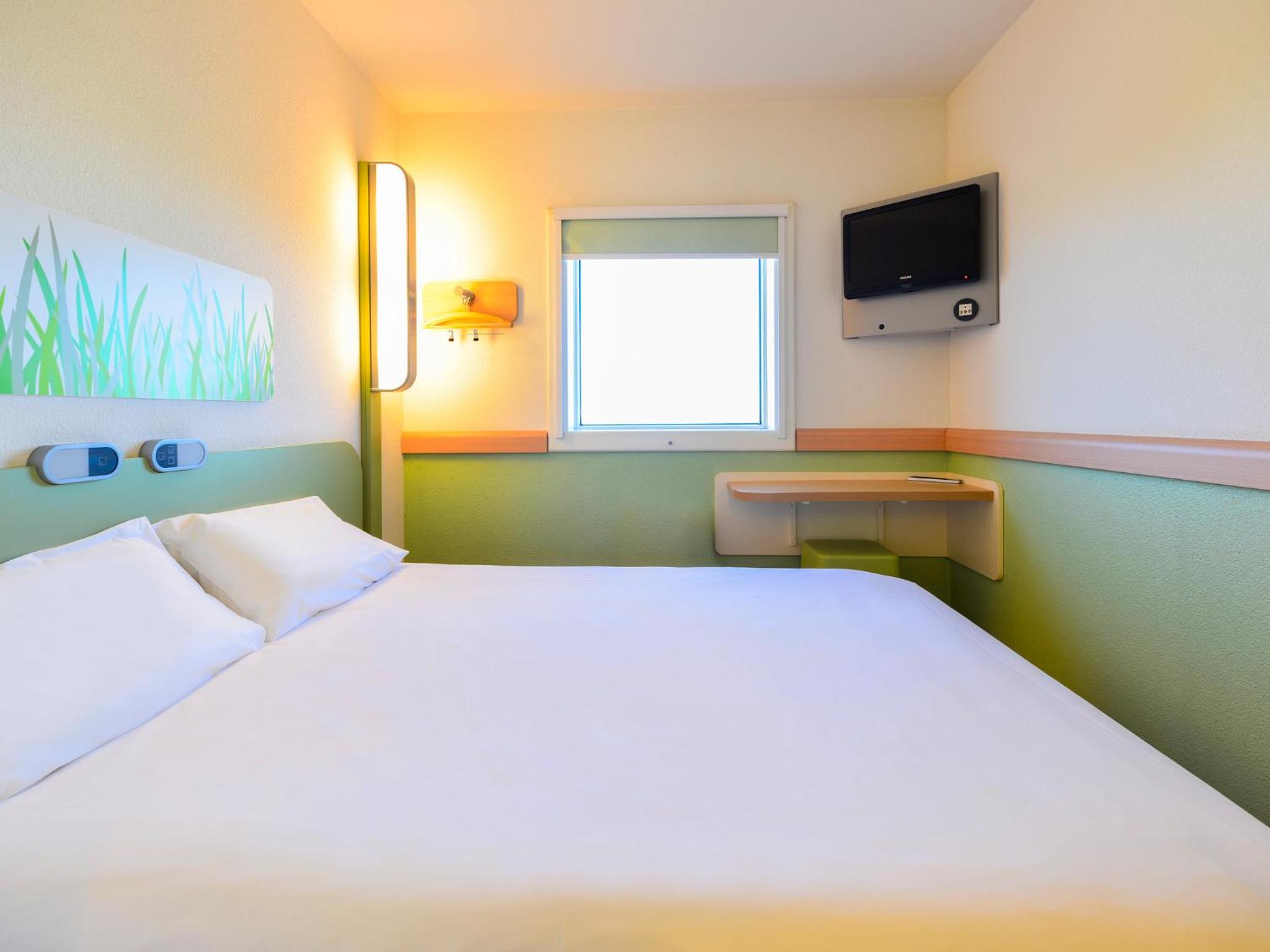 Standard Apartment with One Double Bed - Photo 8