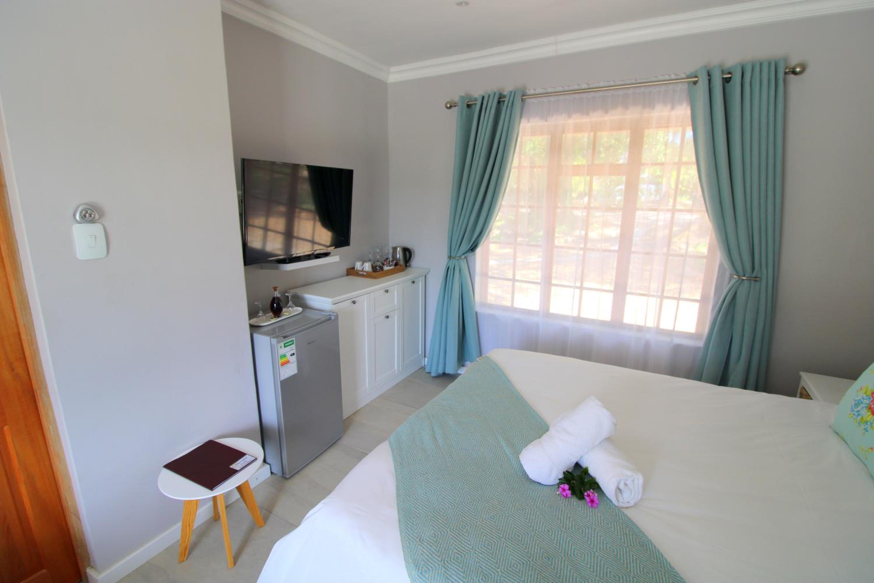 Standard Queen Room - Photo 1