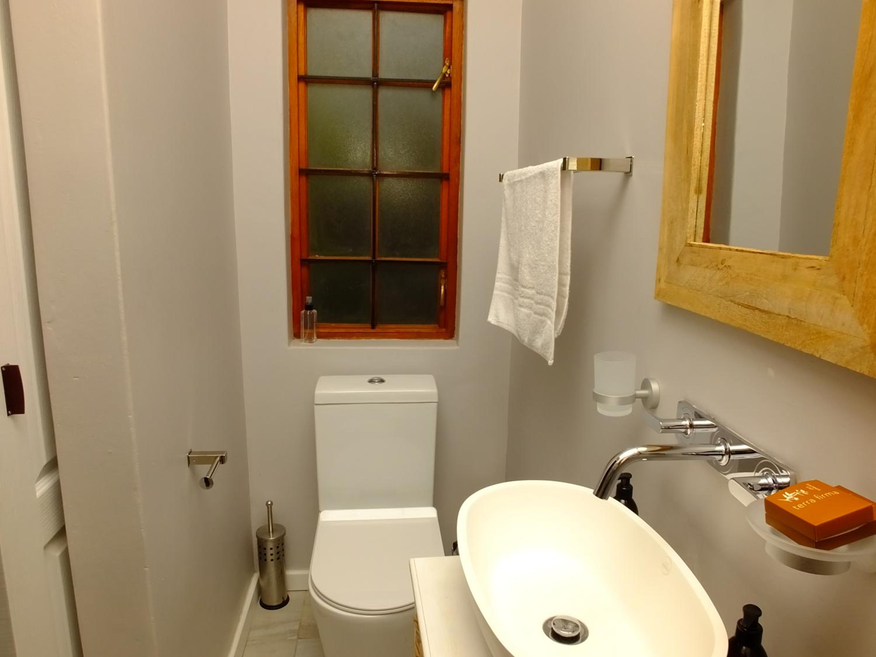 Three-Bedroom House - Photo 12