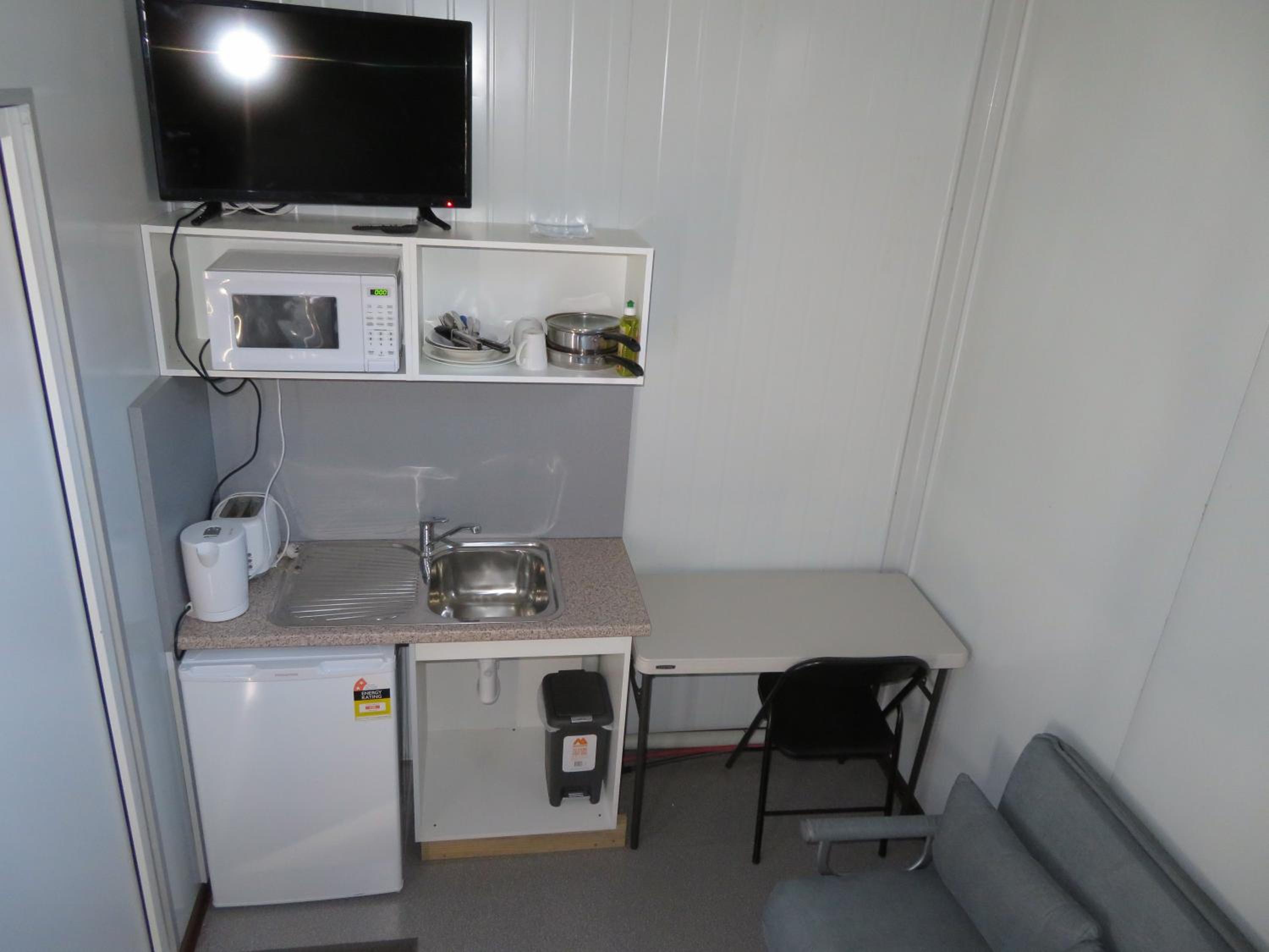 Budget Double Room photo 3