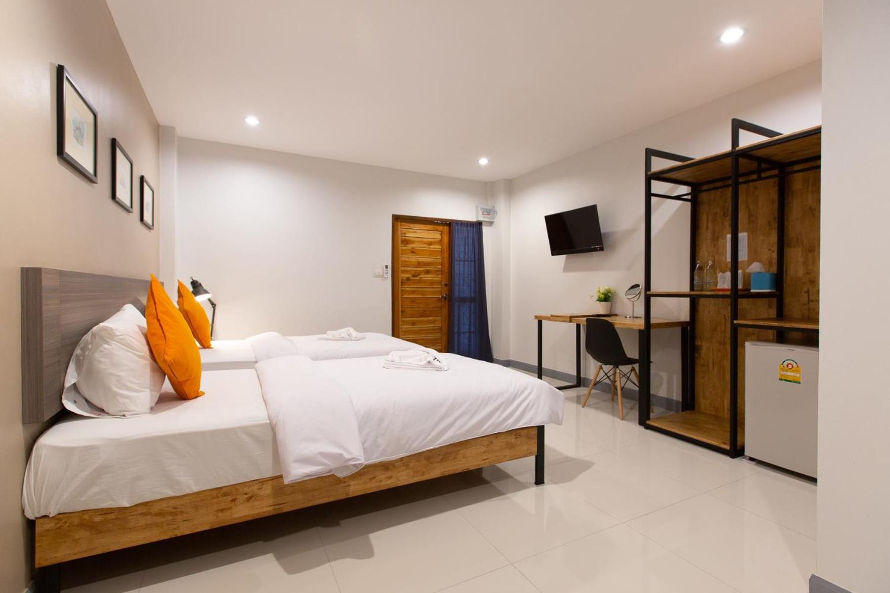 Studio Apartment