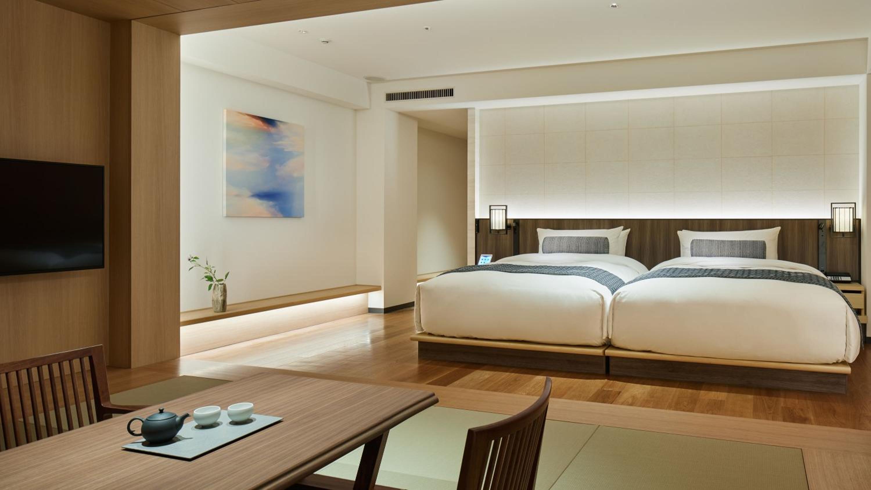 Suite Room with Tatami Area - Photo 1