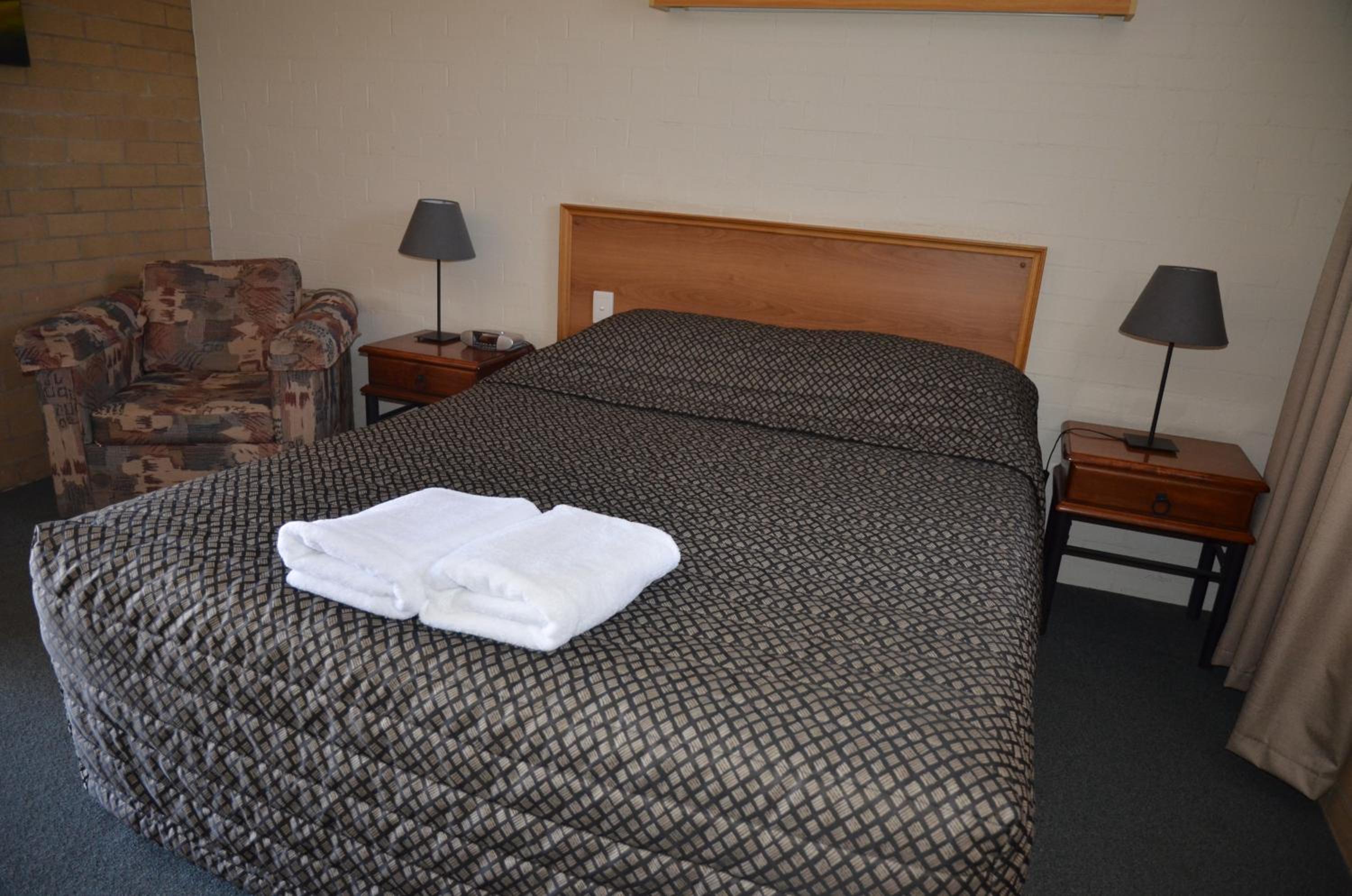 Queen Room photo 1