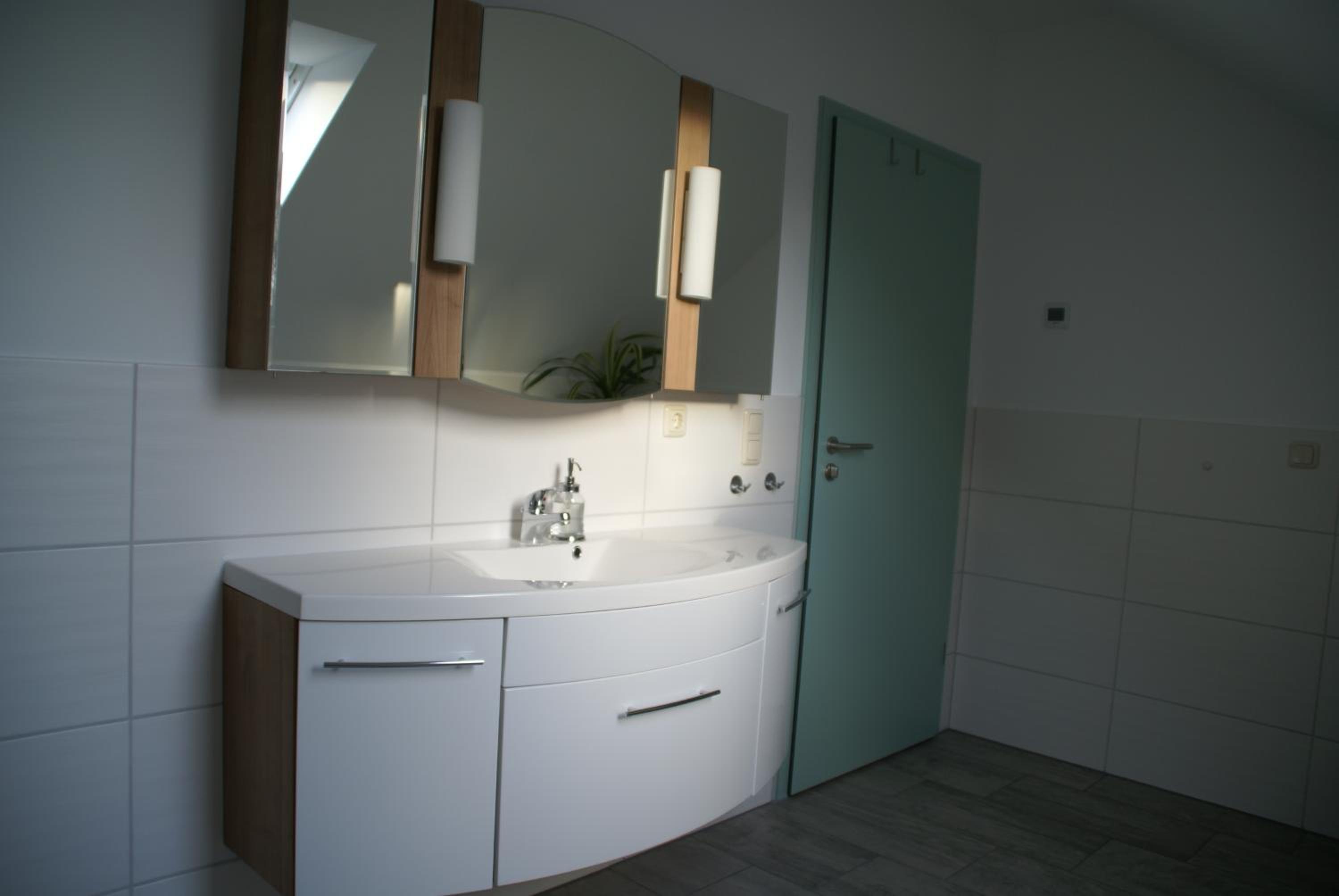 Three-Bedroom Apartment photo 2