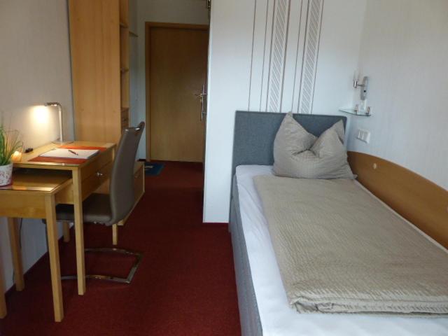 Single Room with Balcony photo 1