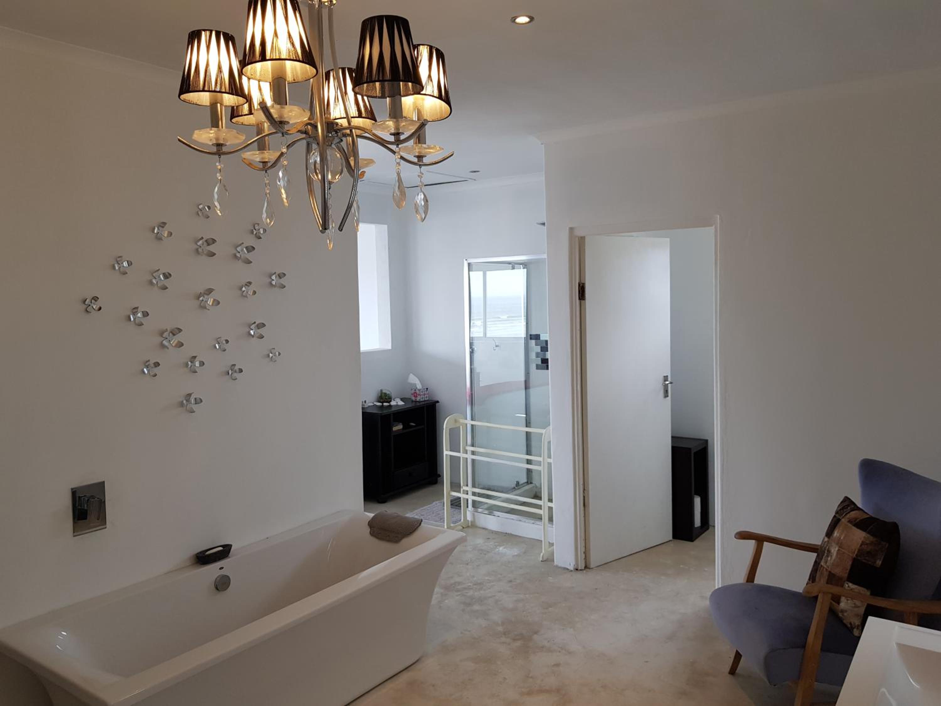 Apartment - Split Level with Ocean View - Photo 32
