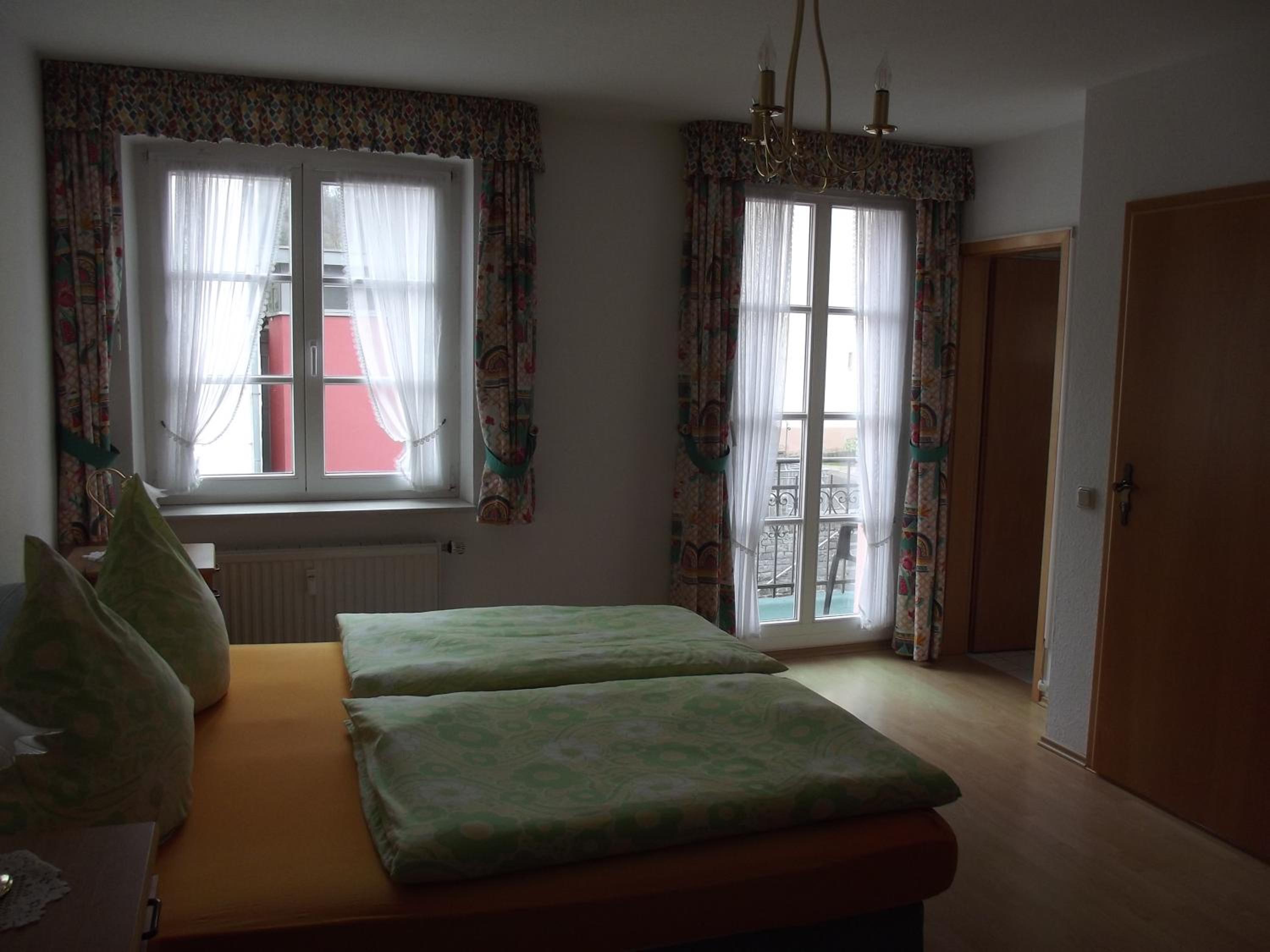 Double Room - Photo 2