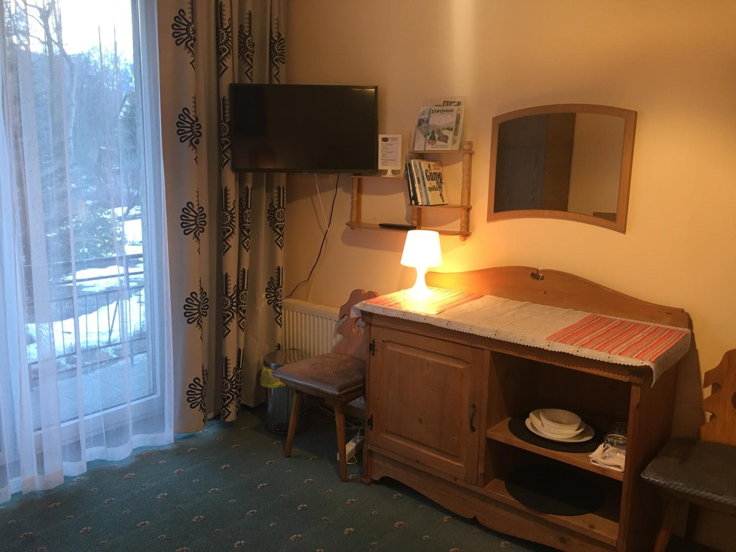 Twin Room with Shared Bathroom