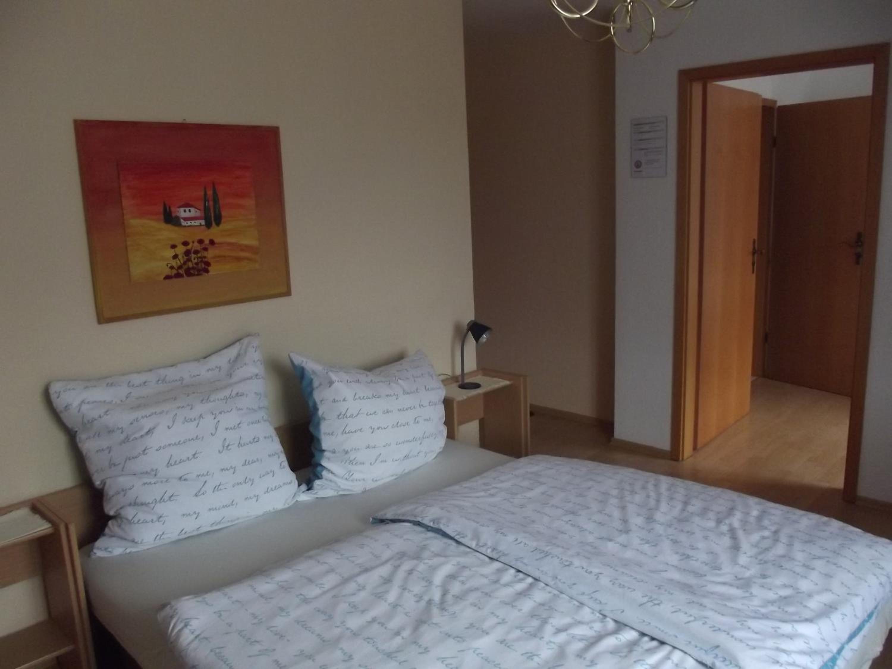 Triple Room with Bathroom - Photo 2