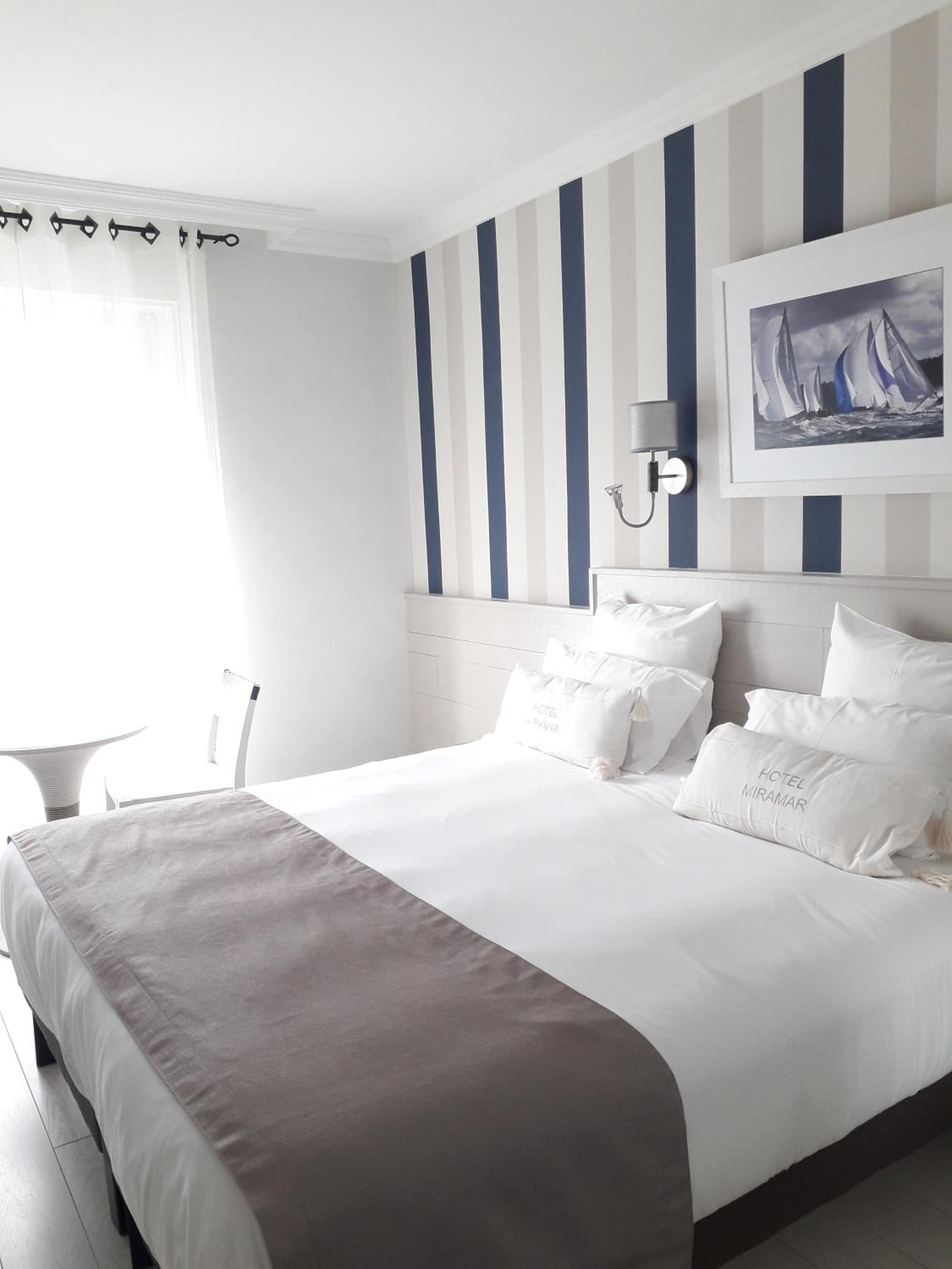 Superior Double Room with Sea View - Photo 5