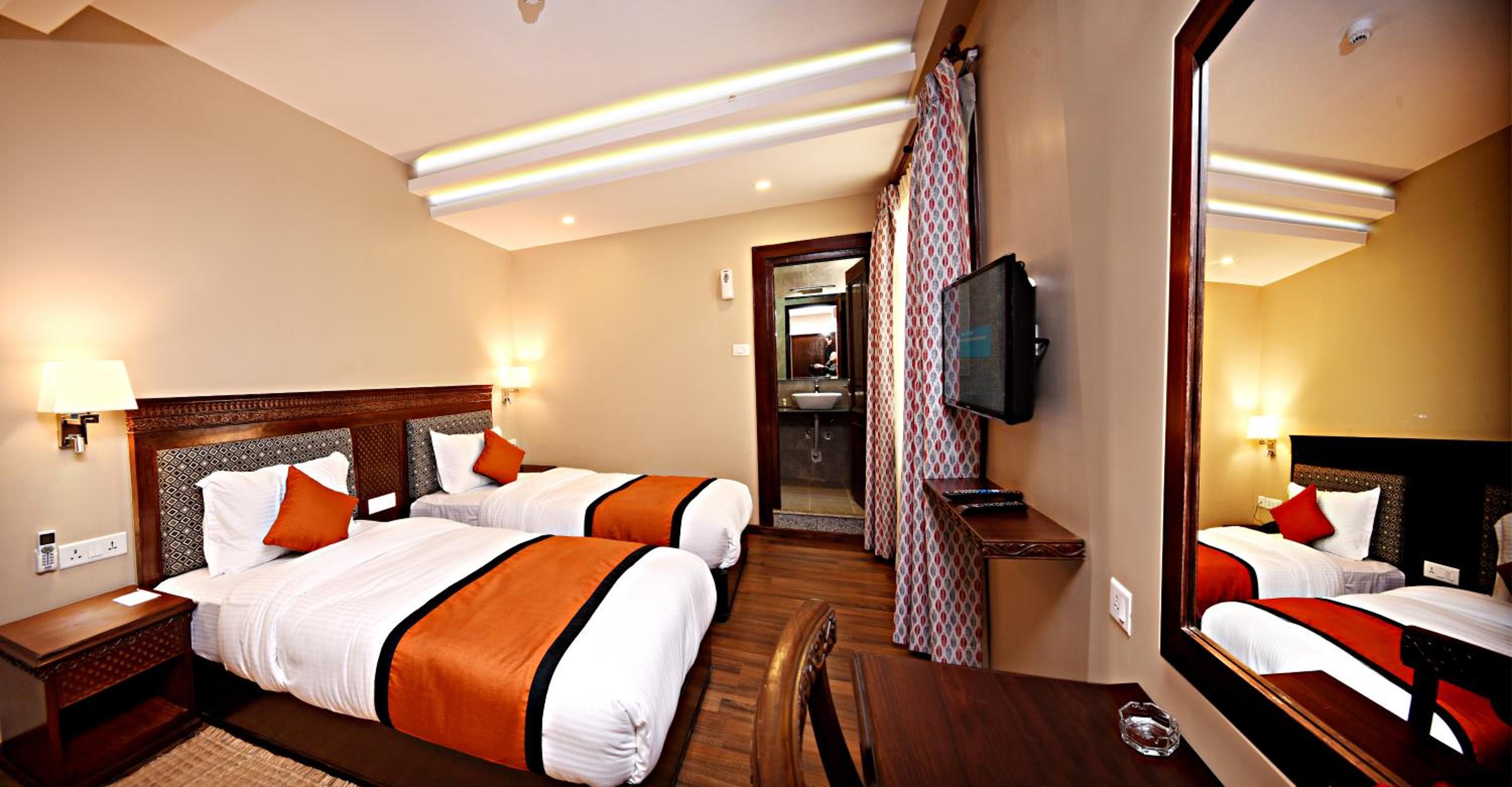 Deluxe Double or Twin Room - Photo 29