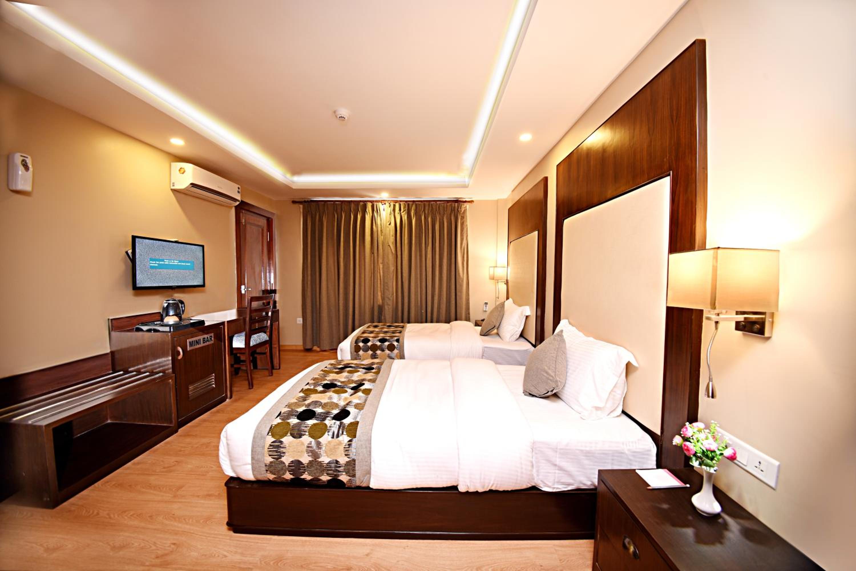 Deluxe Double or Twin Room - Photo 25