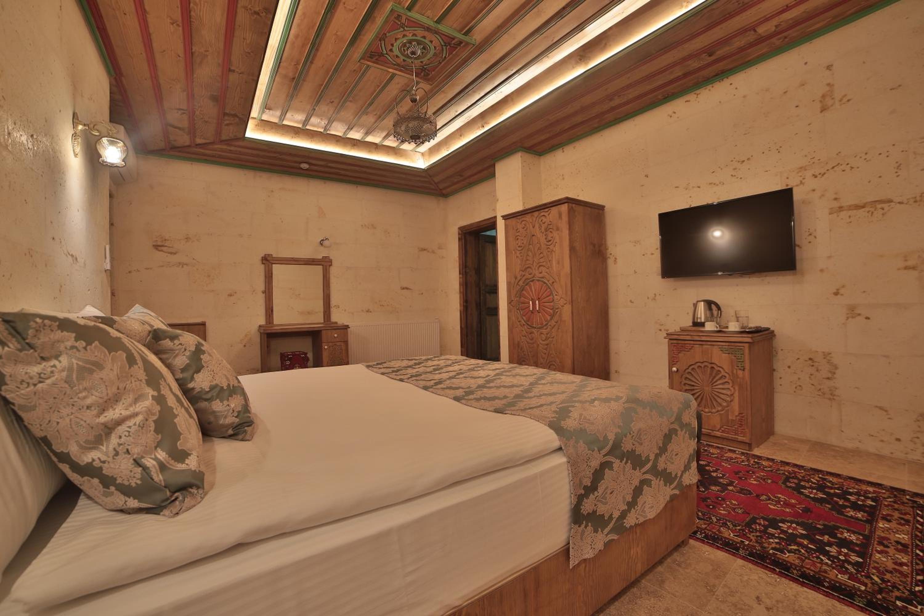 Deluxe Double Room - Photo 7