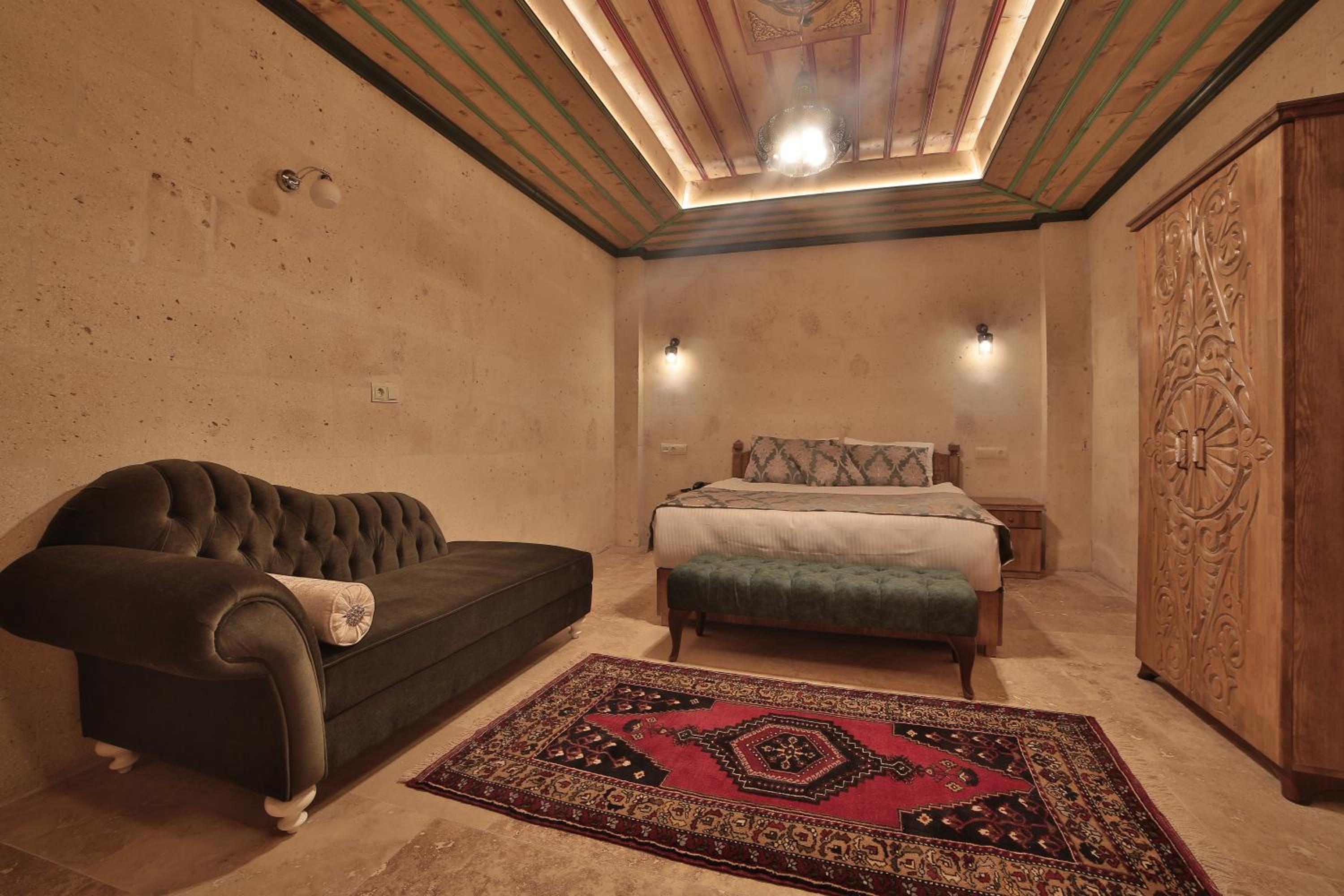 Small Double Room - Photo 9