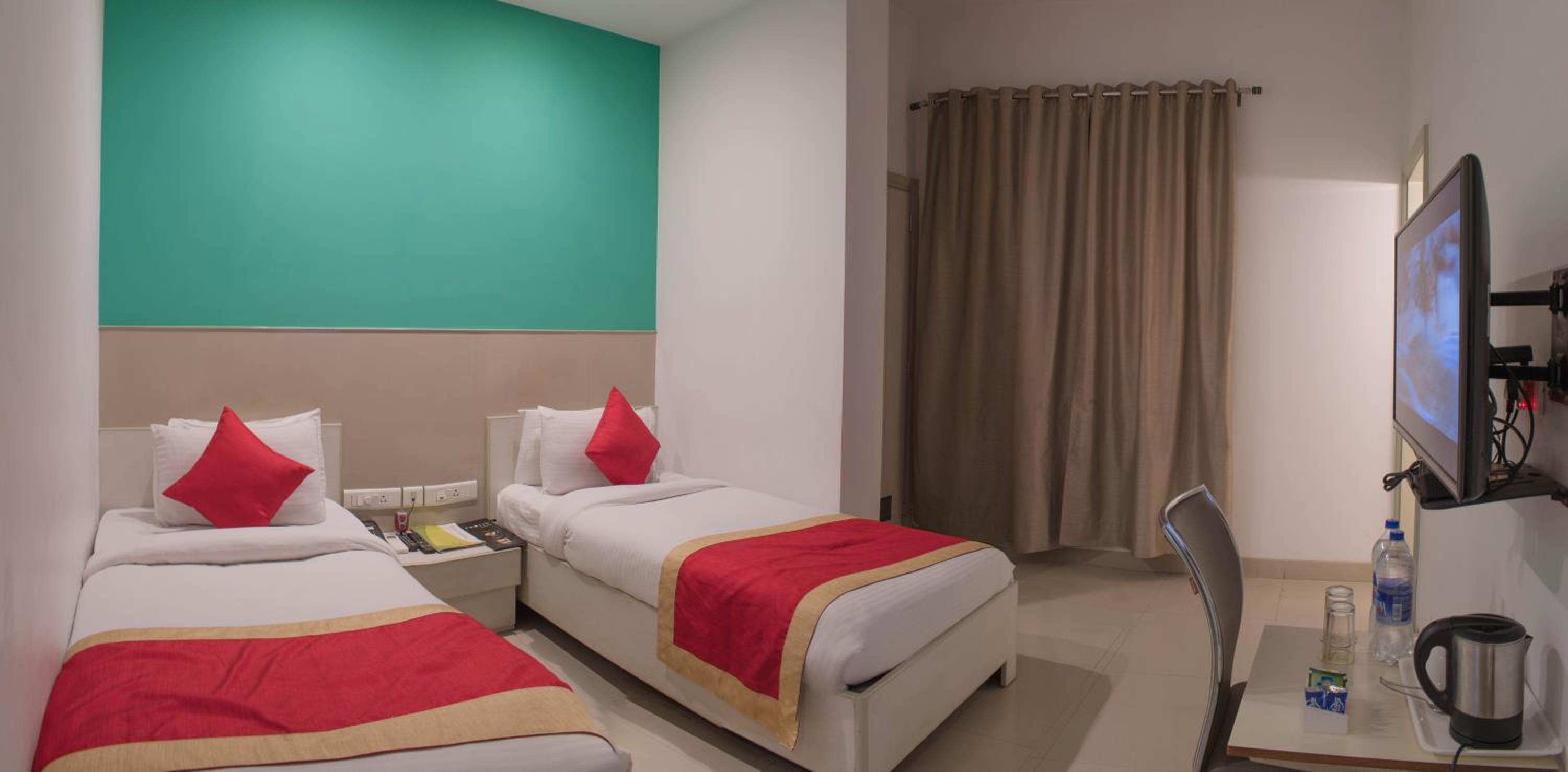 Budget Double Room photo 2