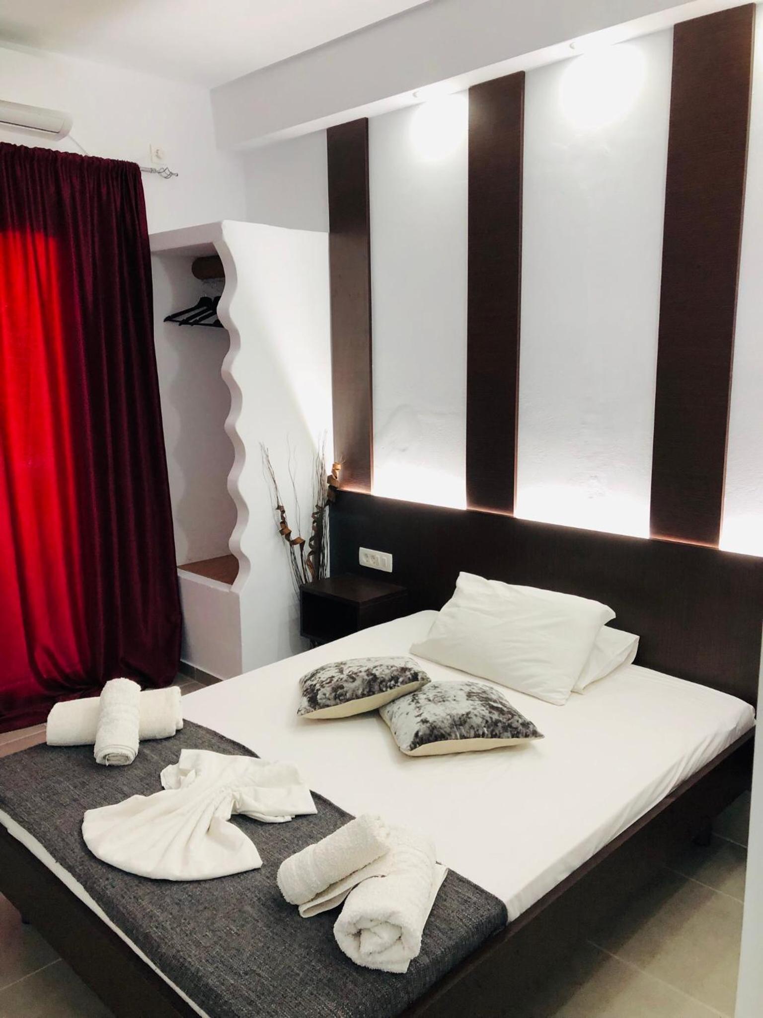 Superior Double or Twin Room - Photo 8