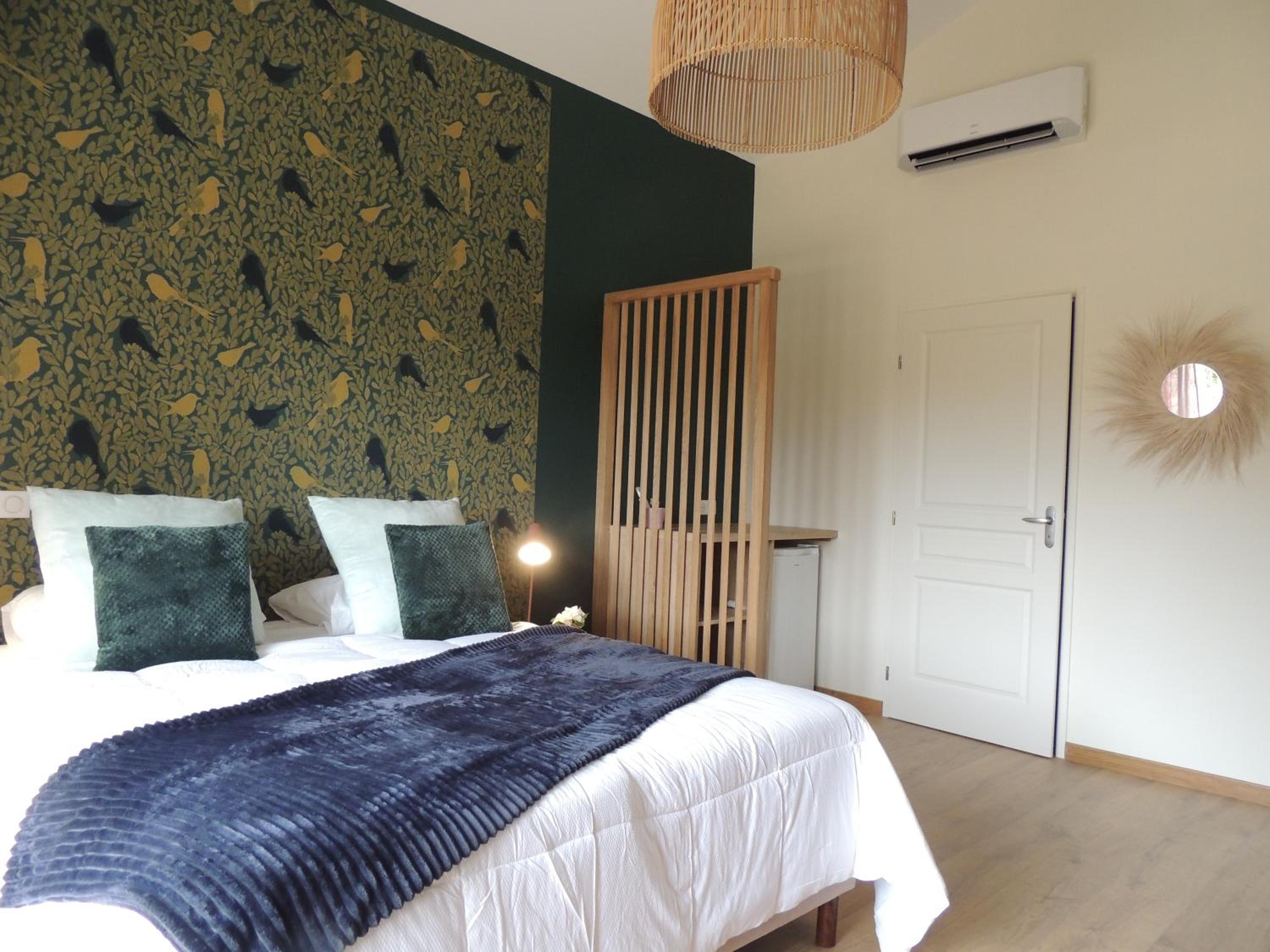 Deluxe Double or Twin Room photo 2