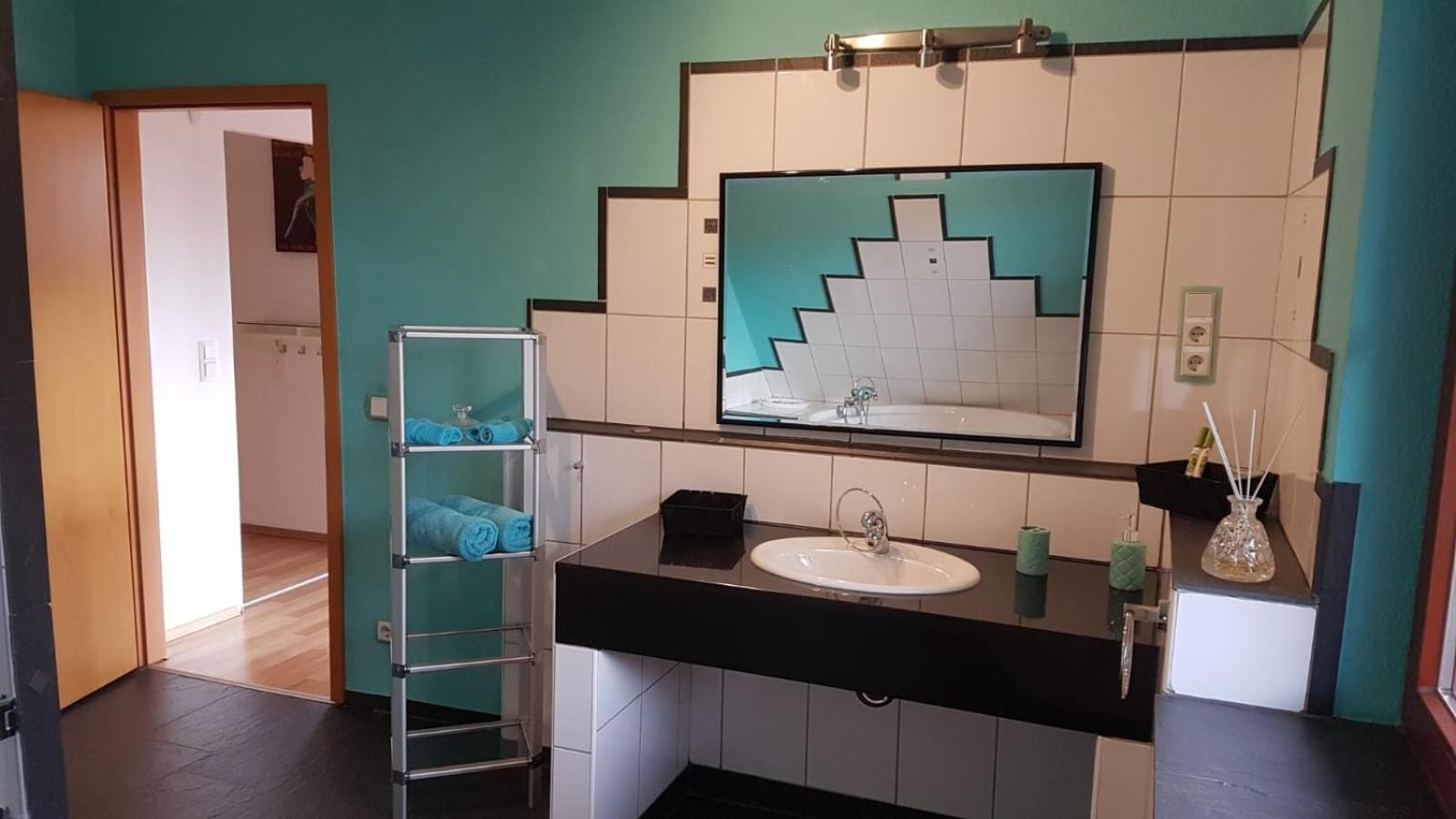 One-Bedroom Apartment - Photo 18