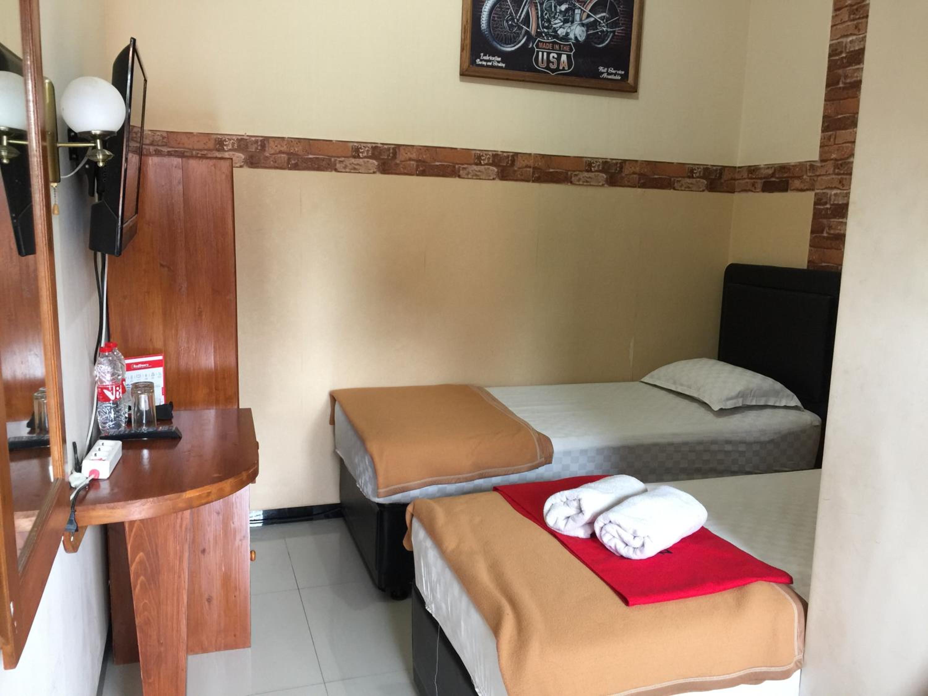 Standard Twin Room photo 3