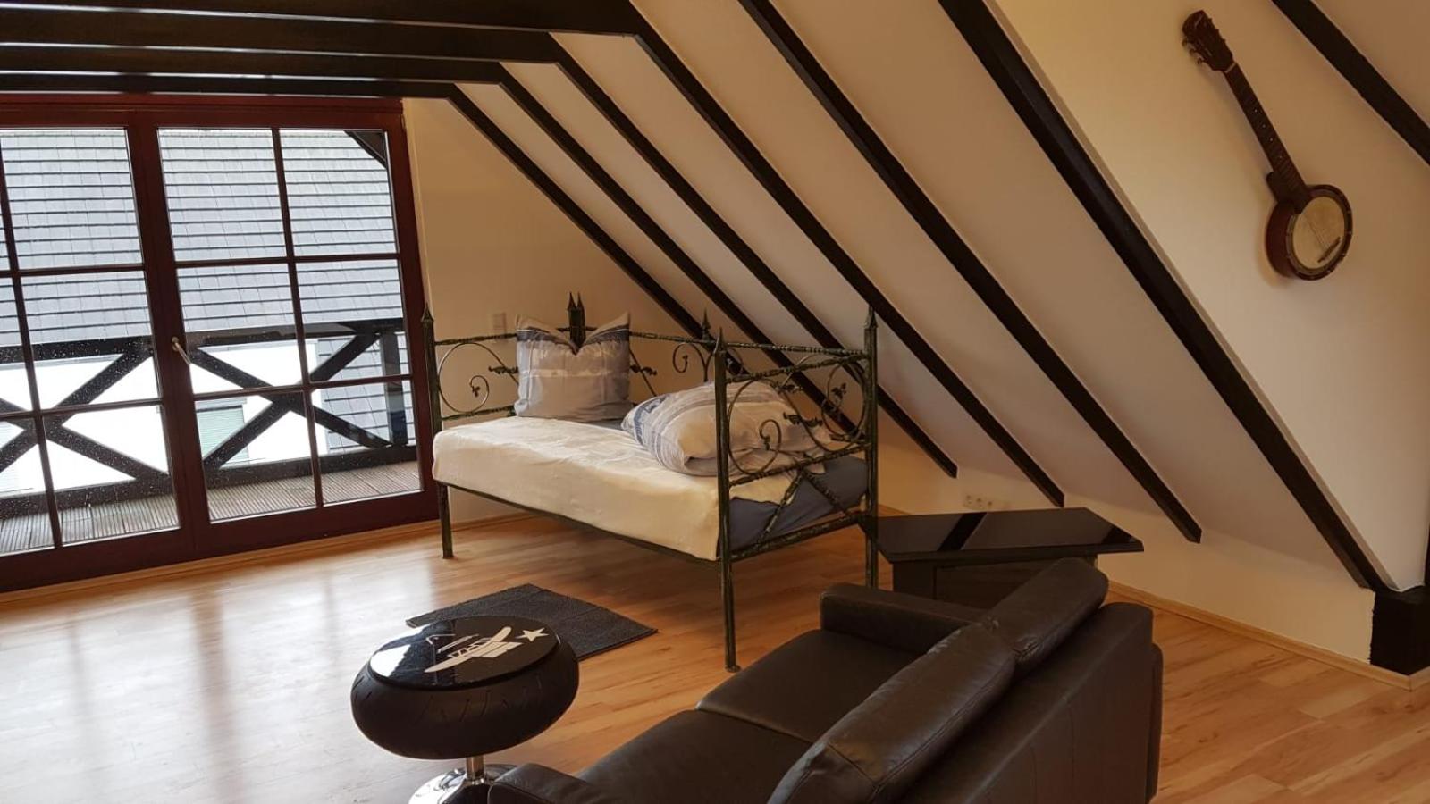 One-Bedroom Apartment - Photo 13