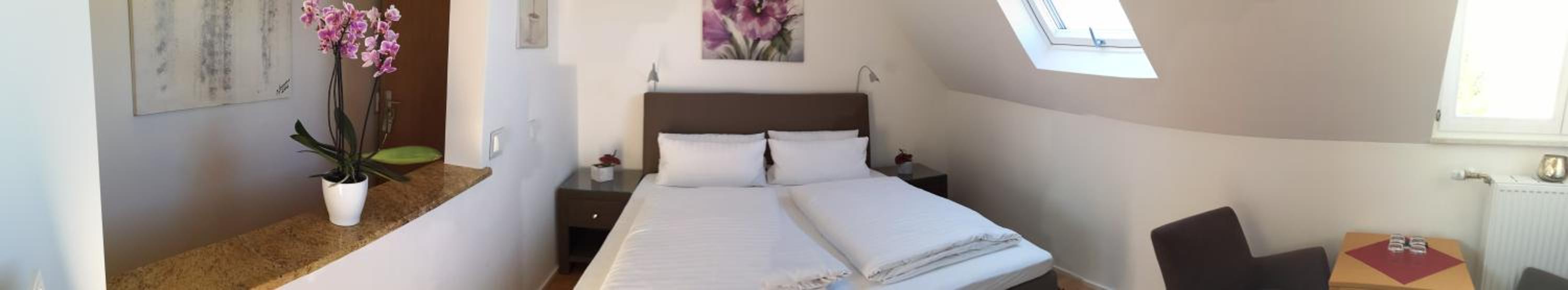 Classic Quadruple Room - Photo 11