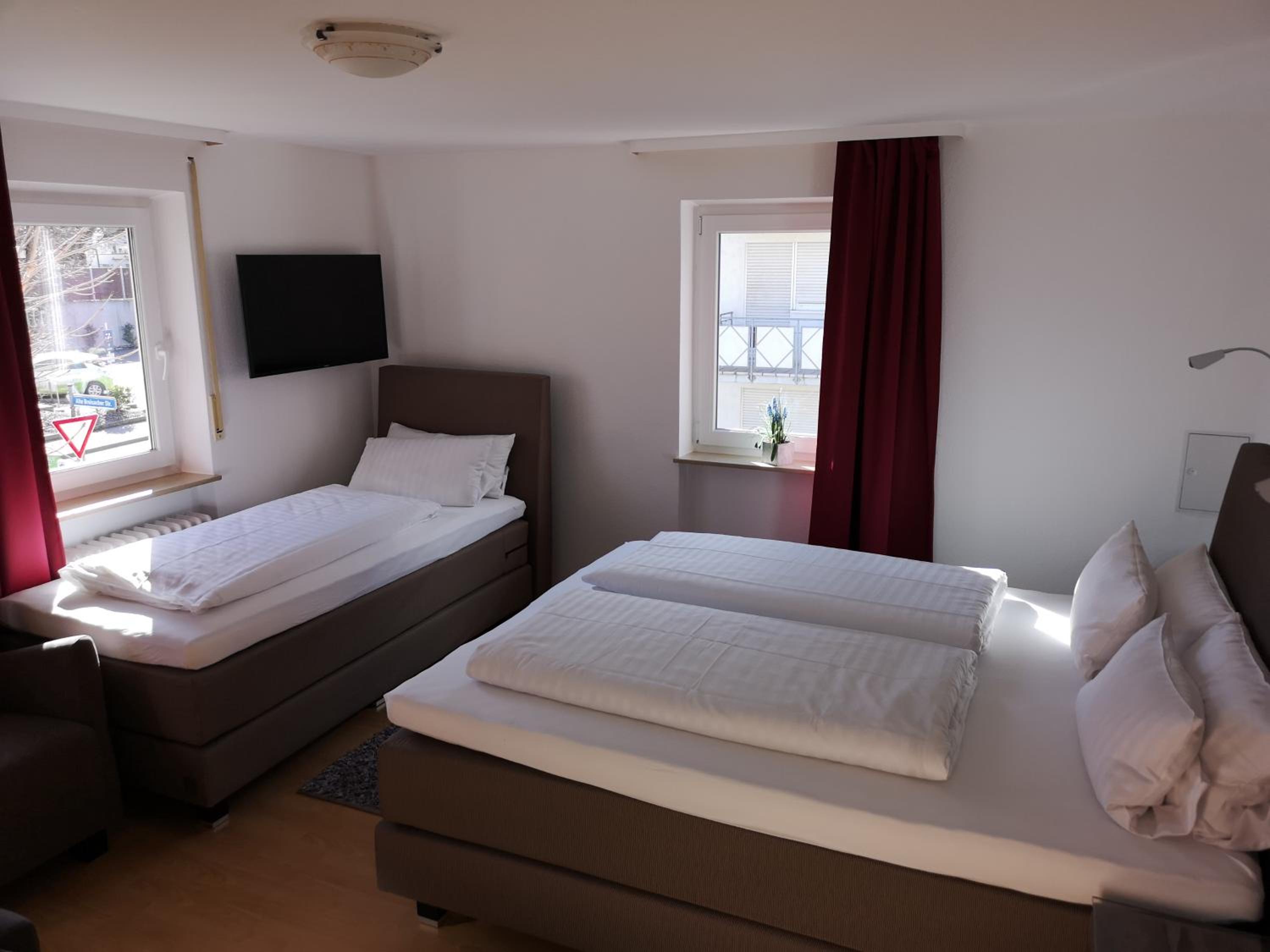 Classic Triple Room - Photo 1