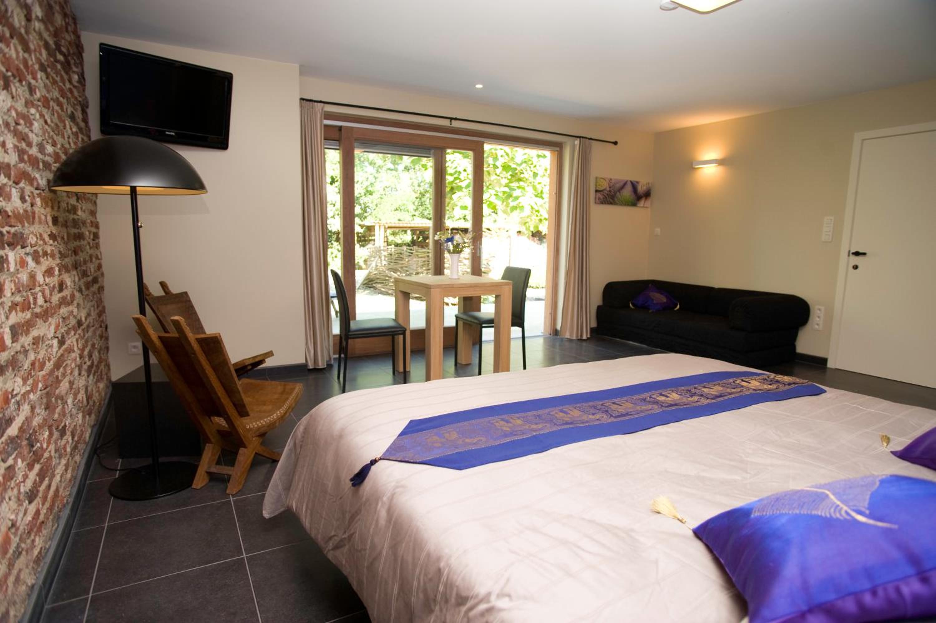 Deluxe Double Room with Balcony photo 1