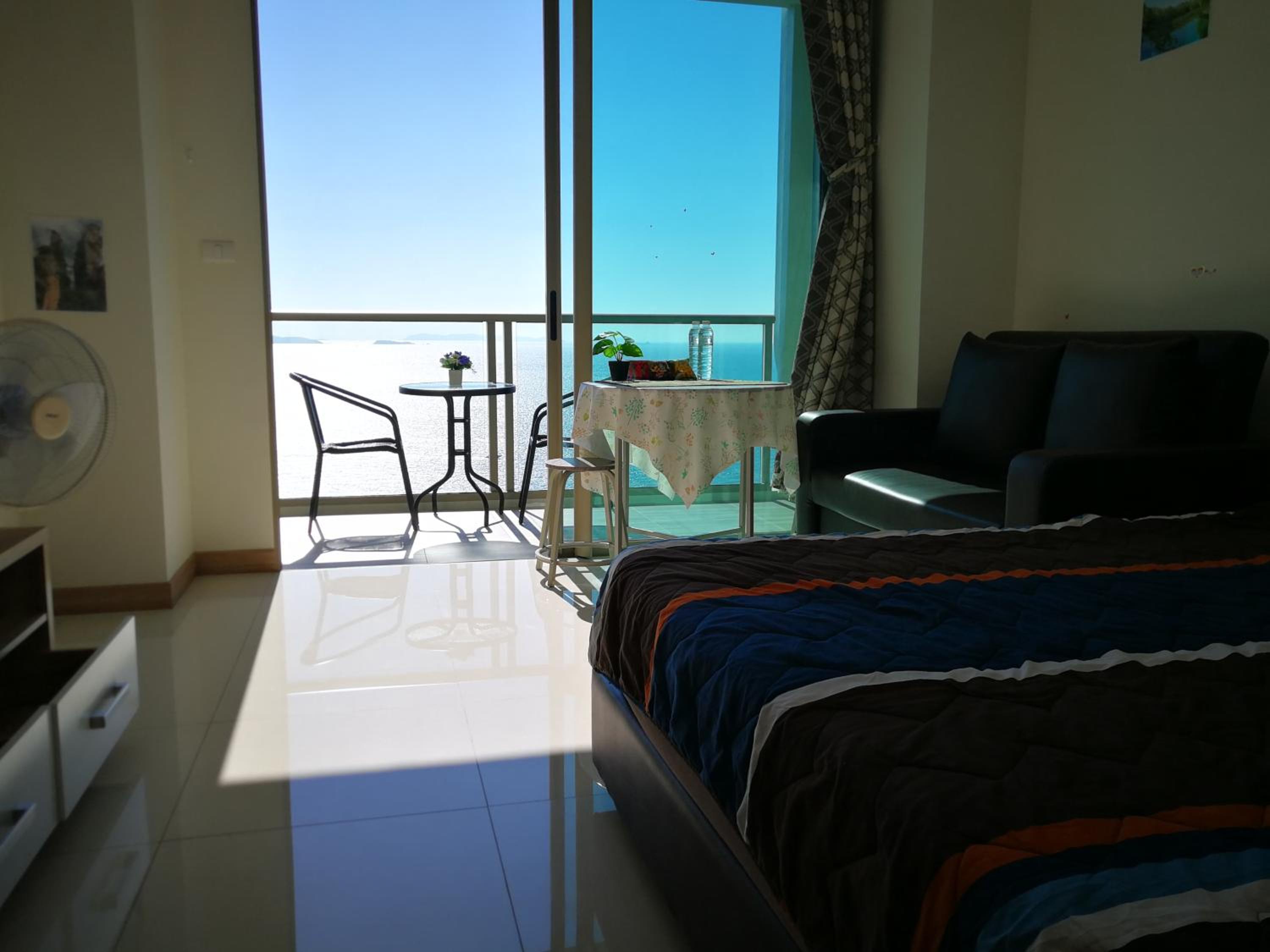 Apartment with Sea View photo 1