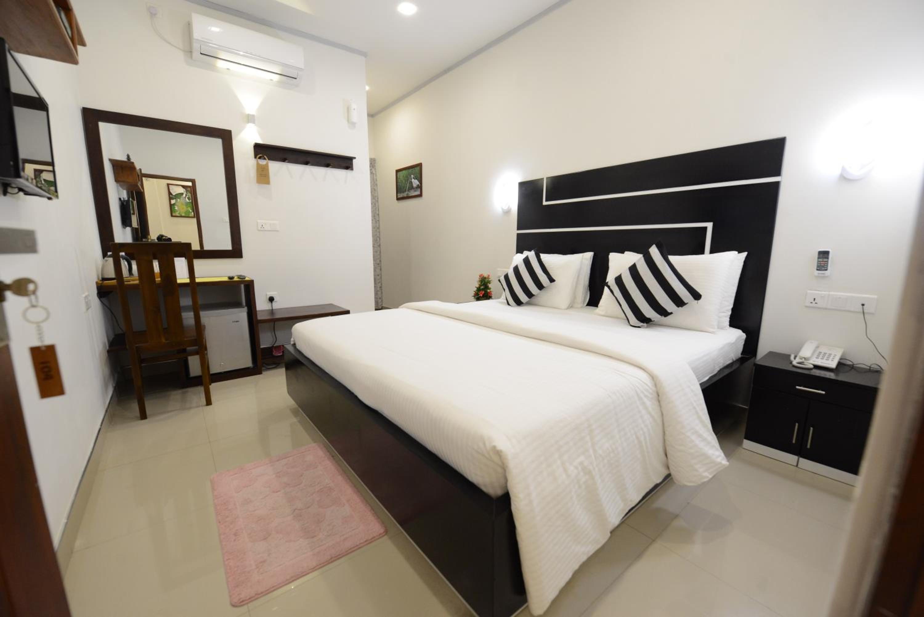 Deluxe Double Room with Transport