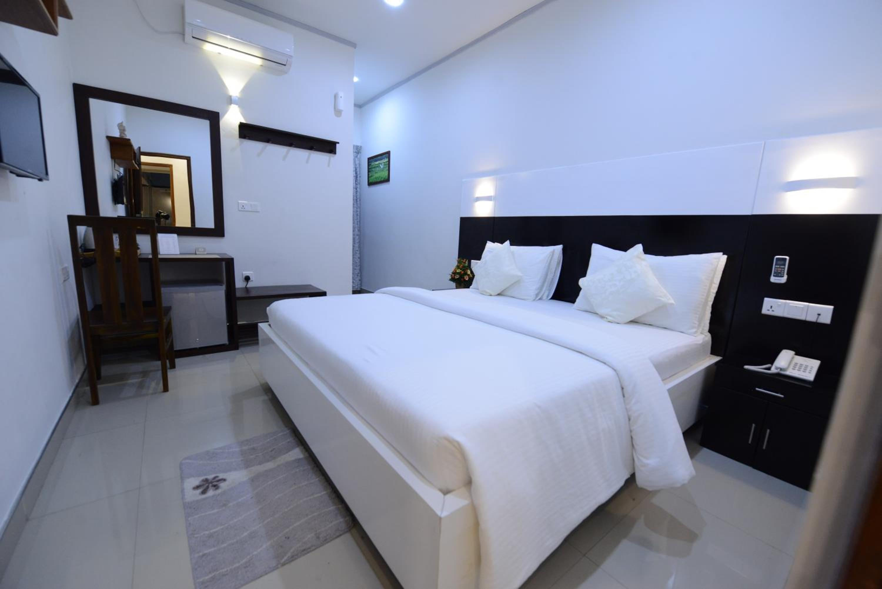 Large Single Room