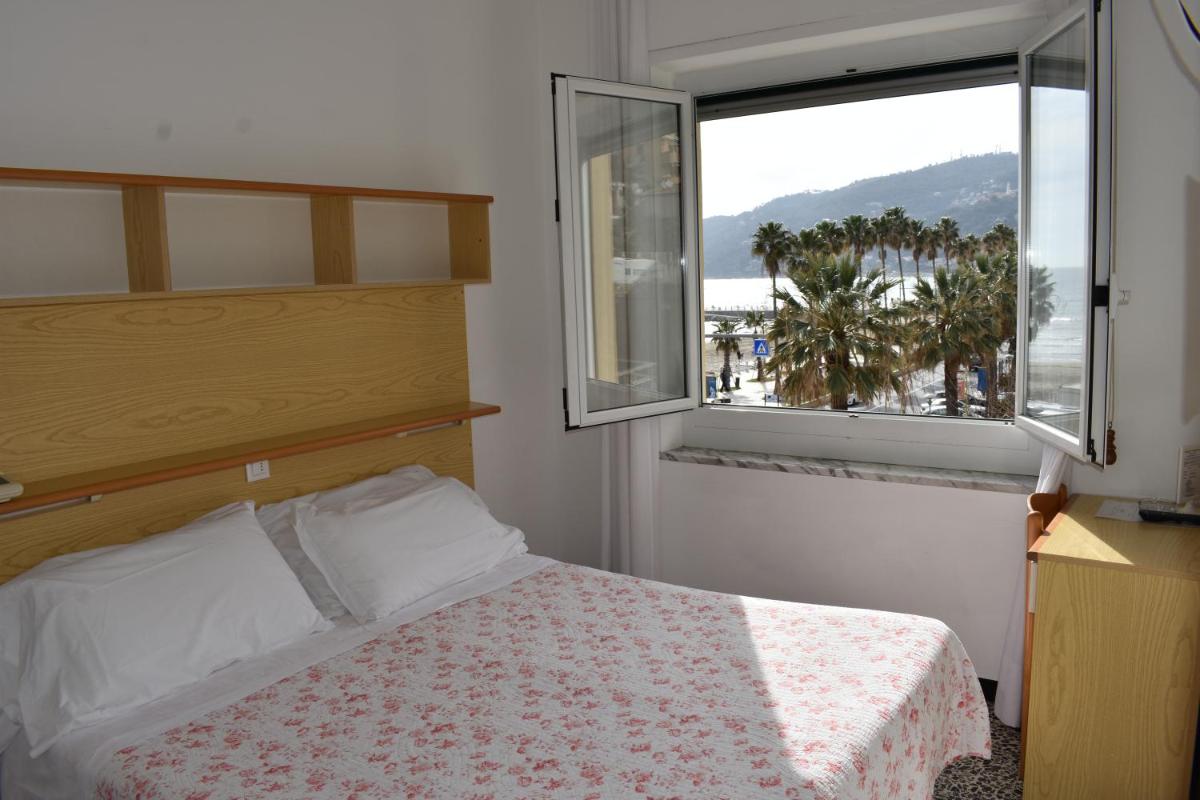 Single Room with Sea View photo 2