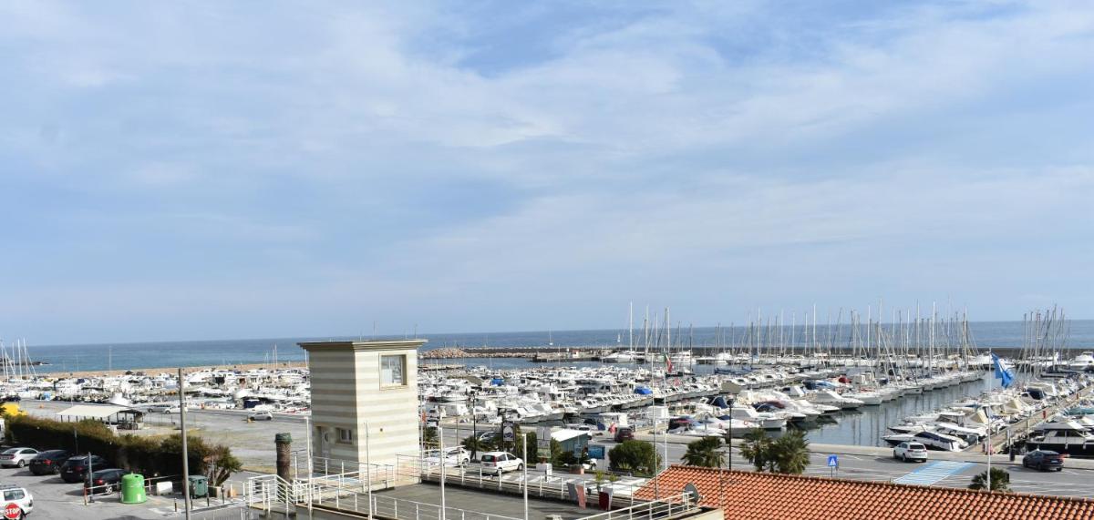 Double Room with Sea View photo 3
