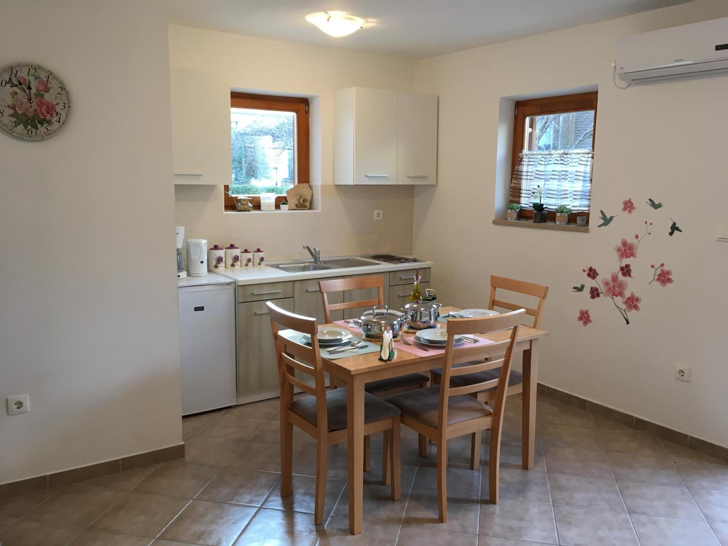 Apartment - Photo 25