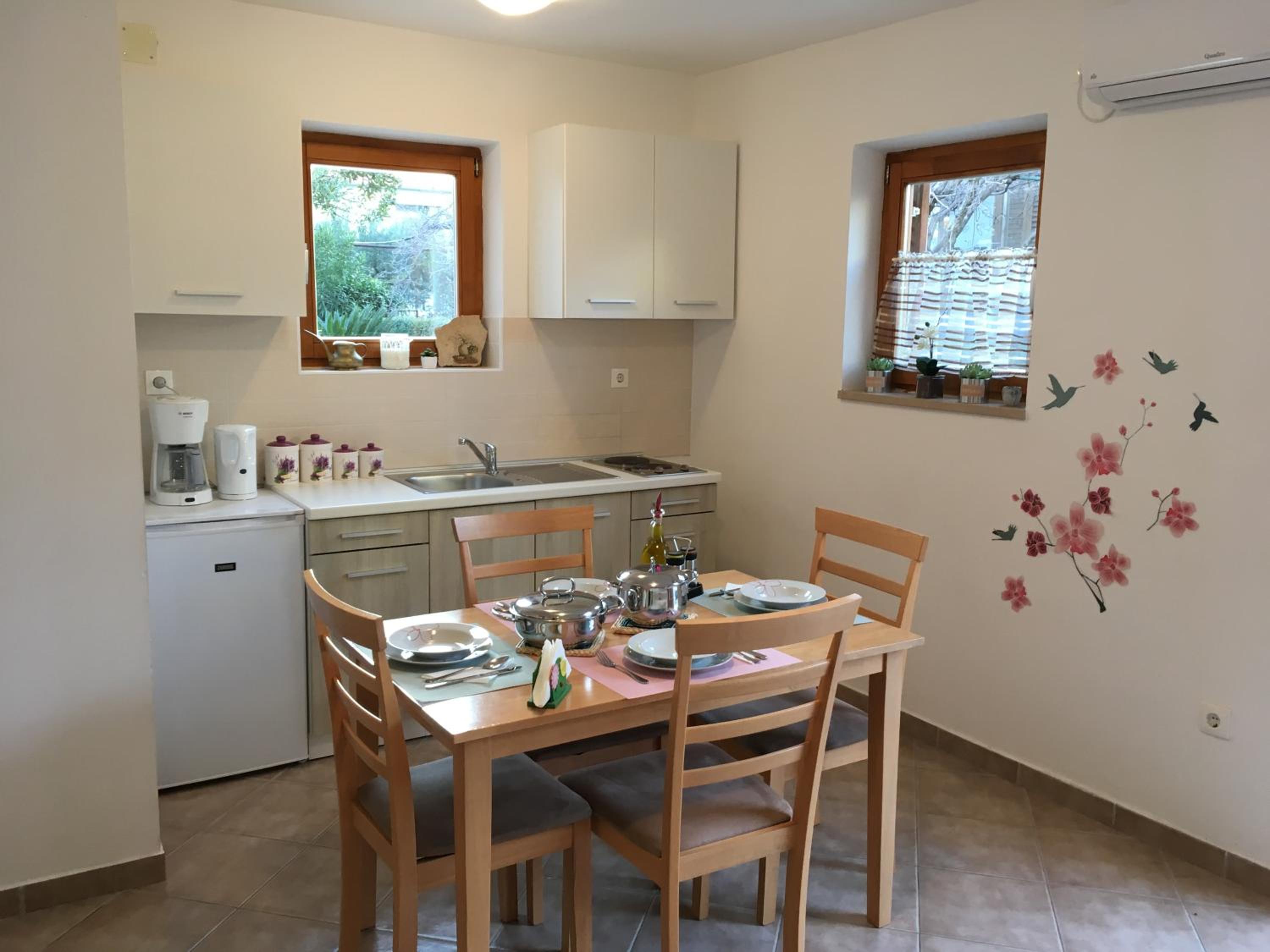 Apartment - Photo 8