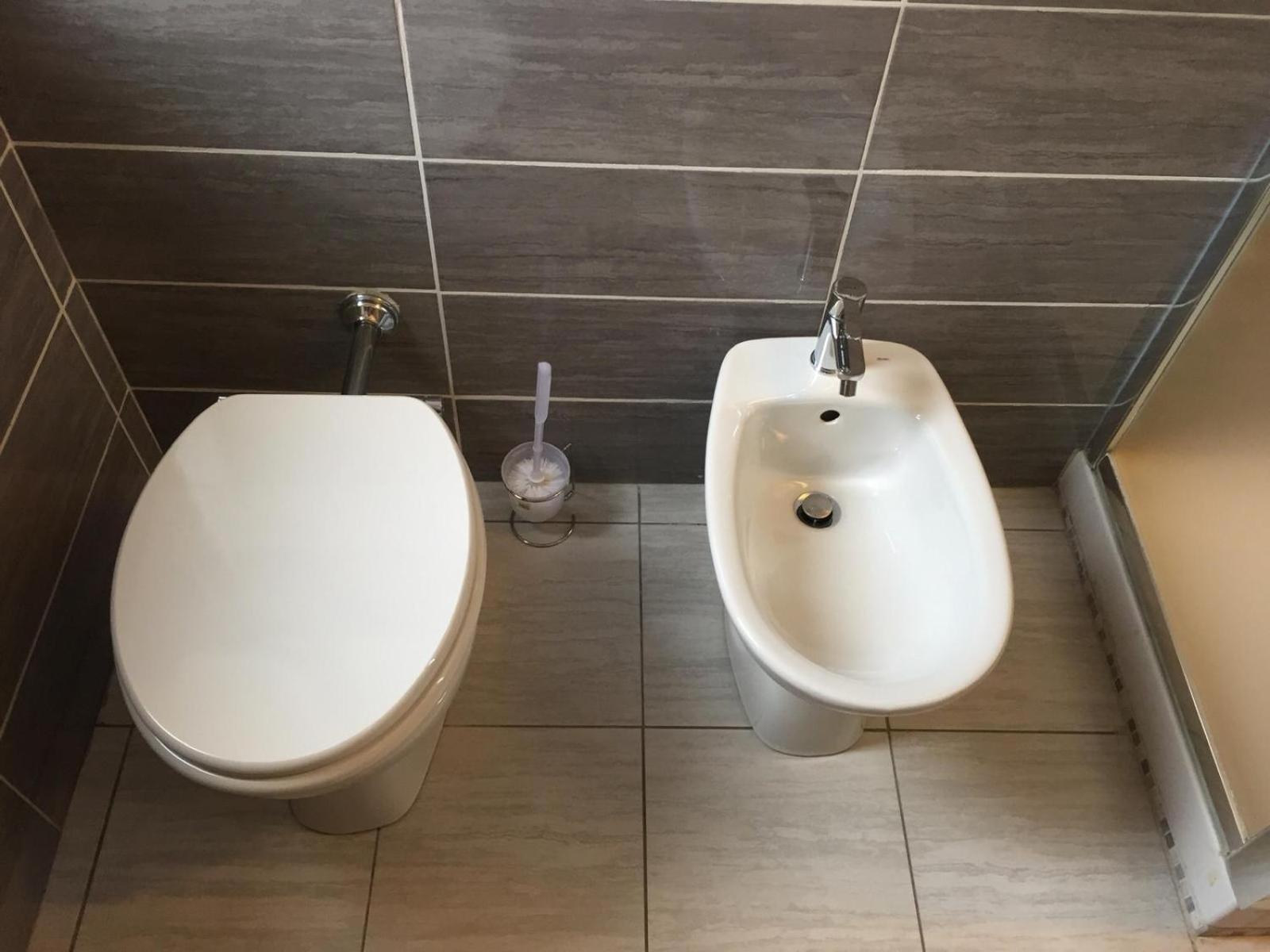 Double or Twin Room with Private External Bathroom photo 3