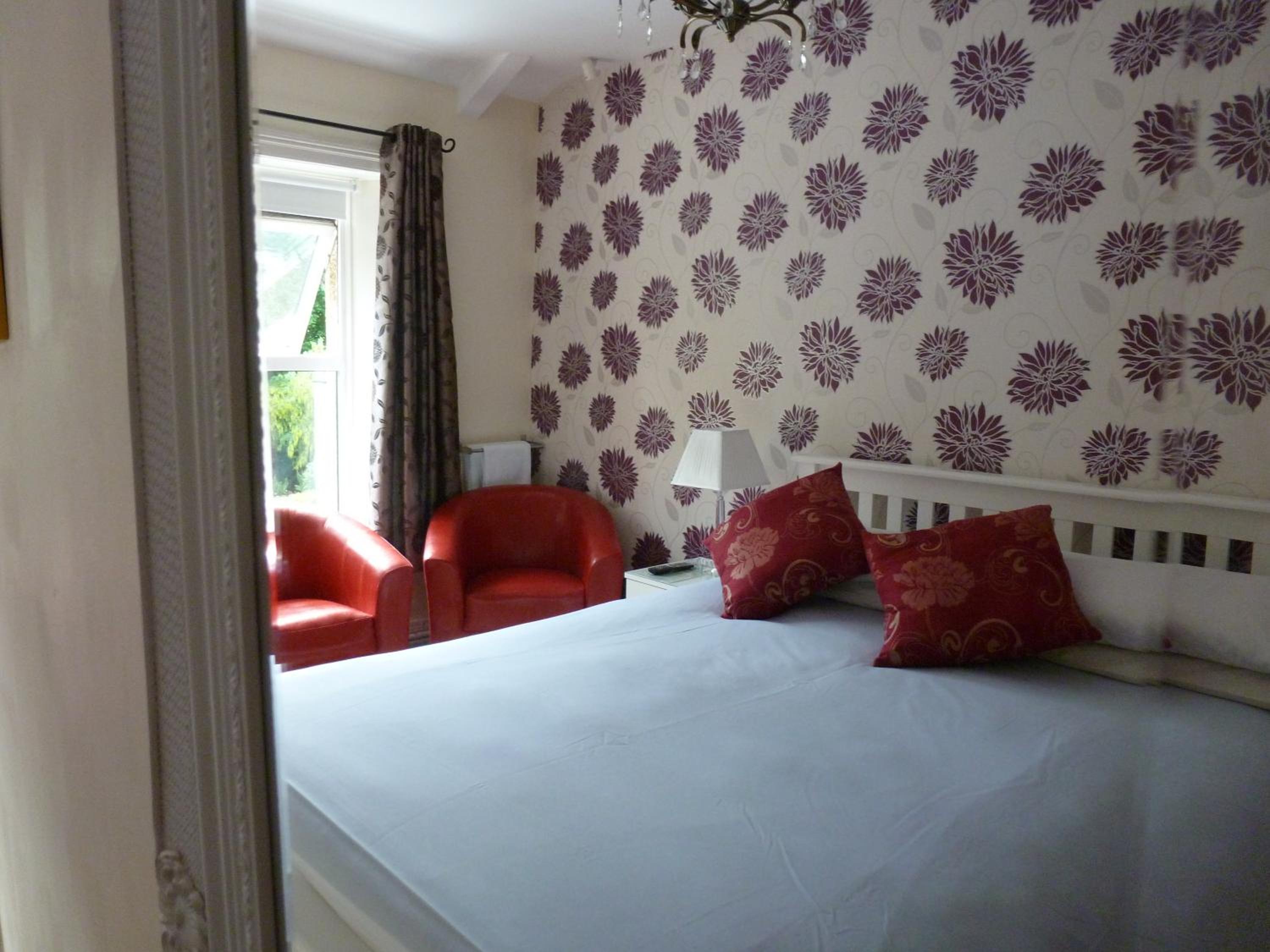 Twin Room with Private Bathroom (in hall)  photo 2