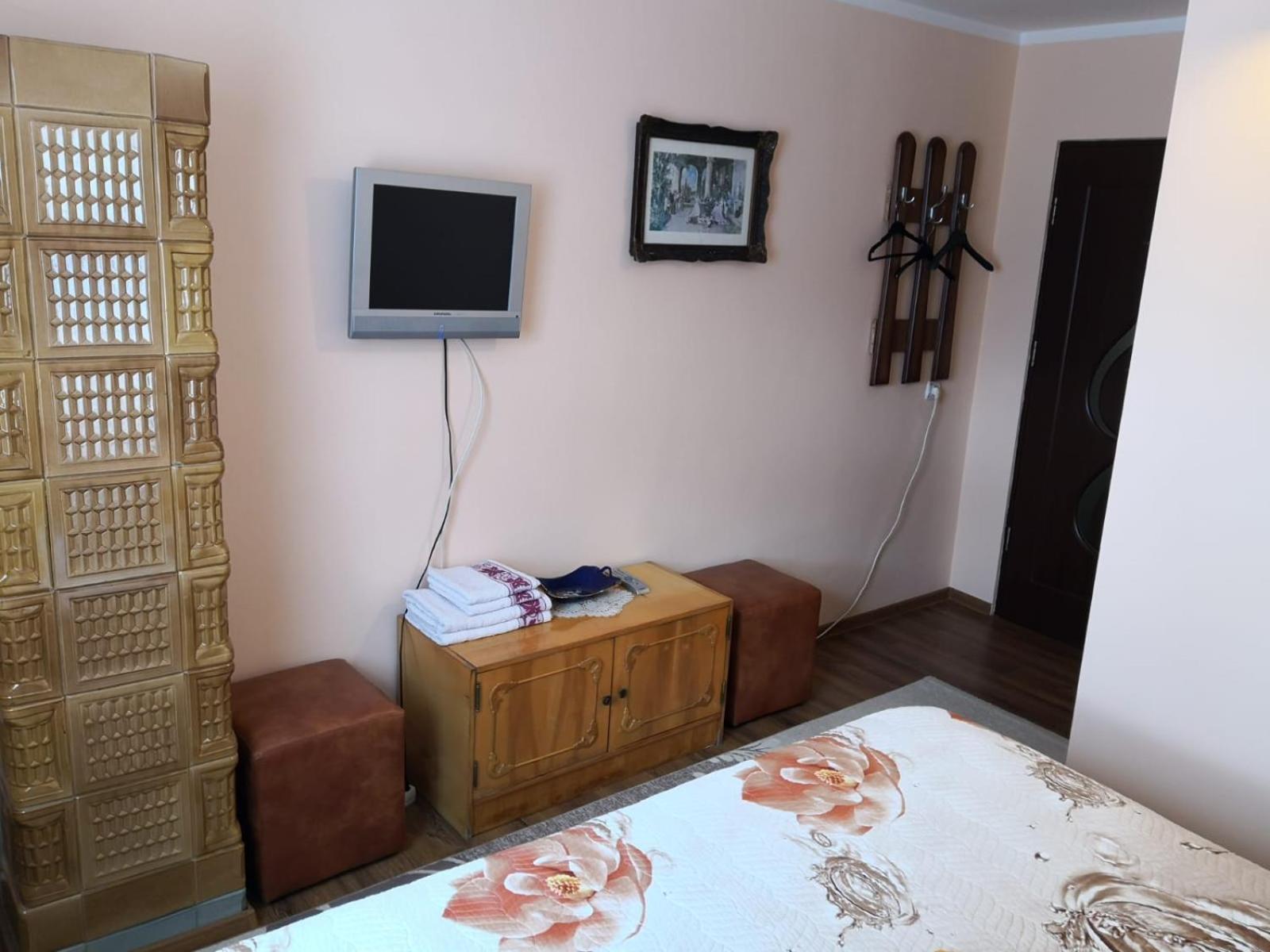 Double Room with Private Bathroom photo 3